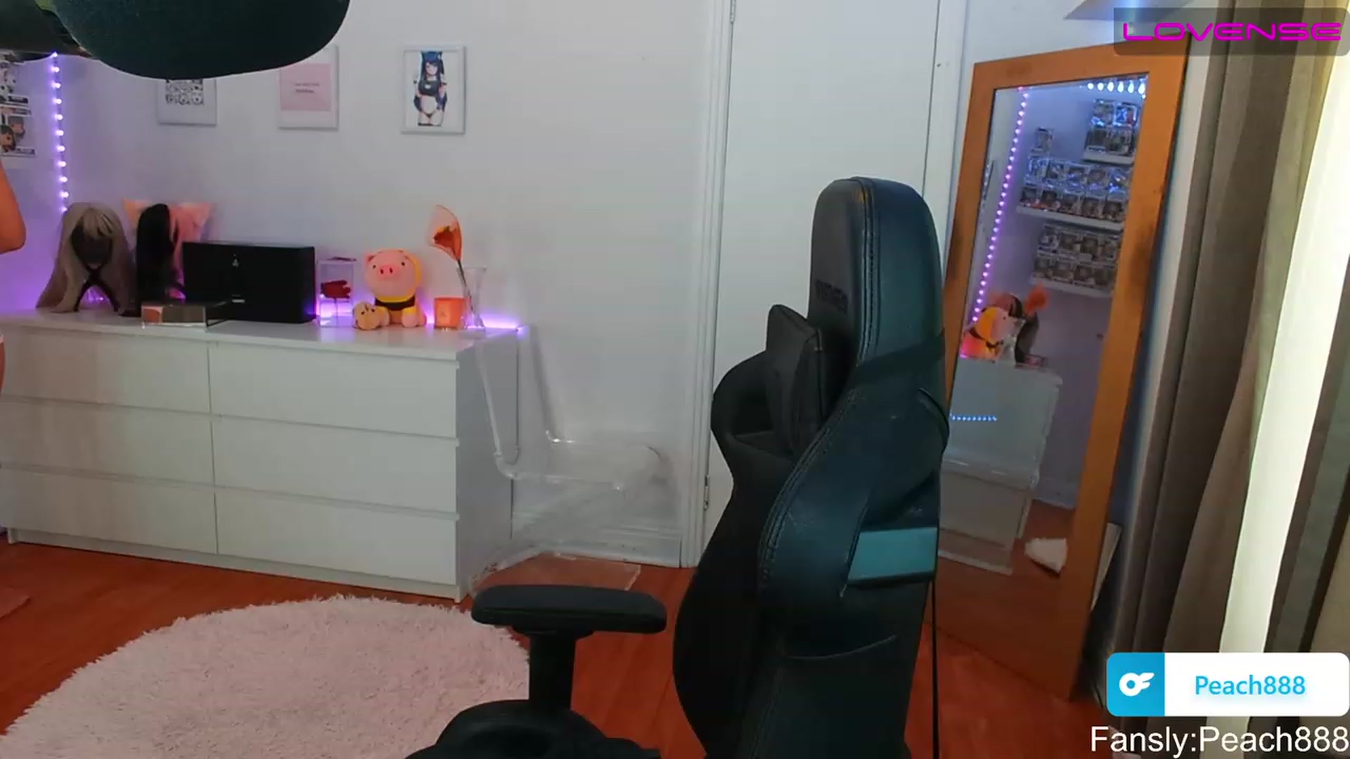 Gallery image thumbnail from Peach888's myfreecams stream on, 06/26/2023, 14:30 image 4 of 20