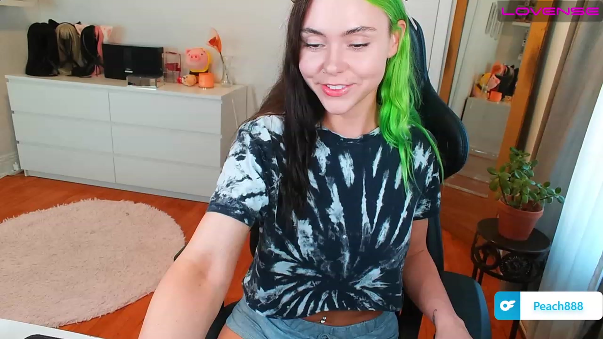 Gallery image thumbnail from Peach888's myfreecams stream on, 07/05/2023, 18:44 image 9 of 20