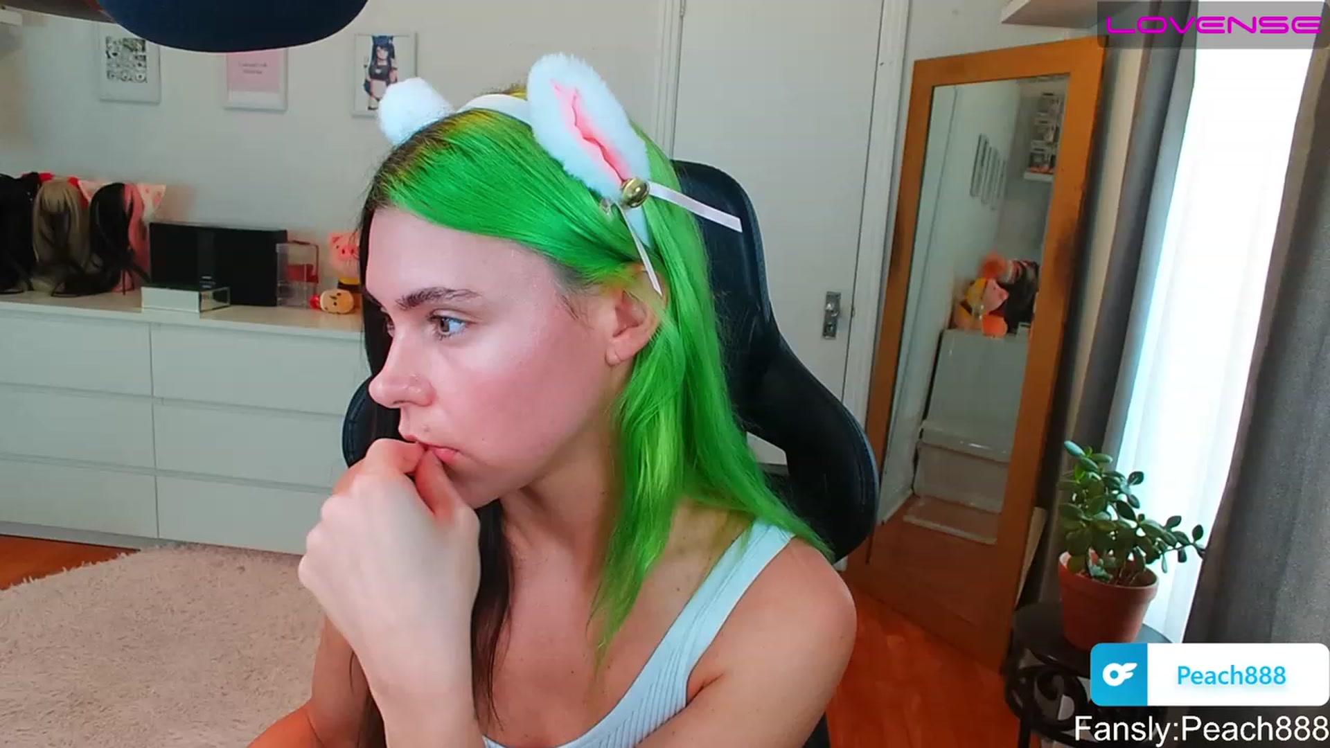 Gallery image thumbnail from Peach888's myfreecams stream on, 07/07/2023, 18:27 image 12 of 20