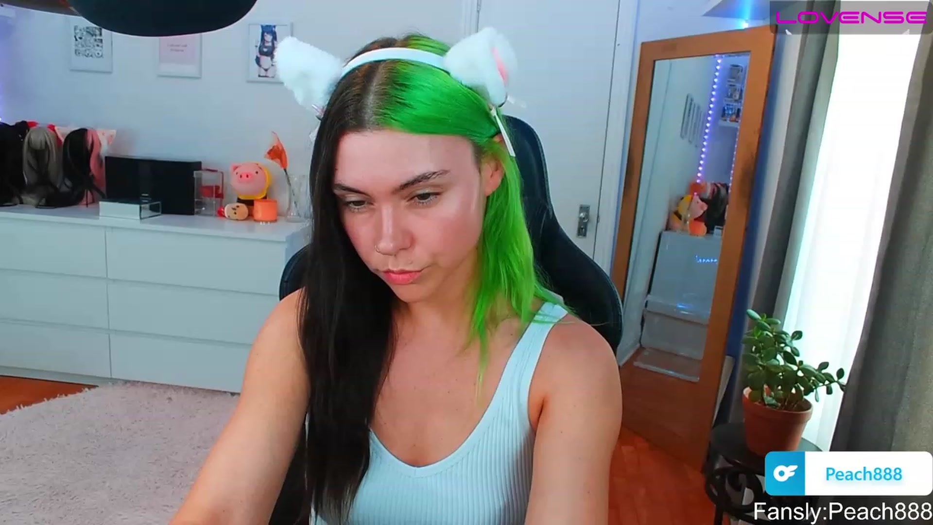 Gallery image thumbnail from Peach888's myfreecams stream on, 07/07/2023, 18:27 image 16 of 20