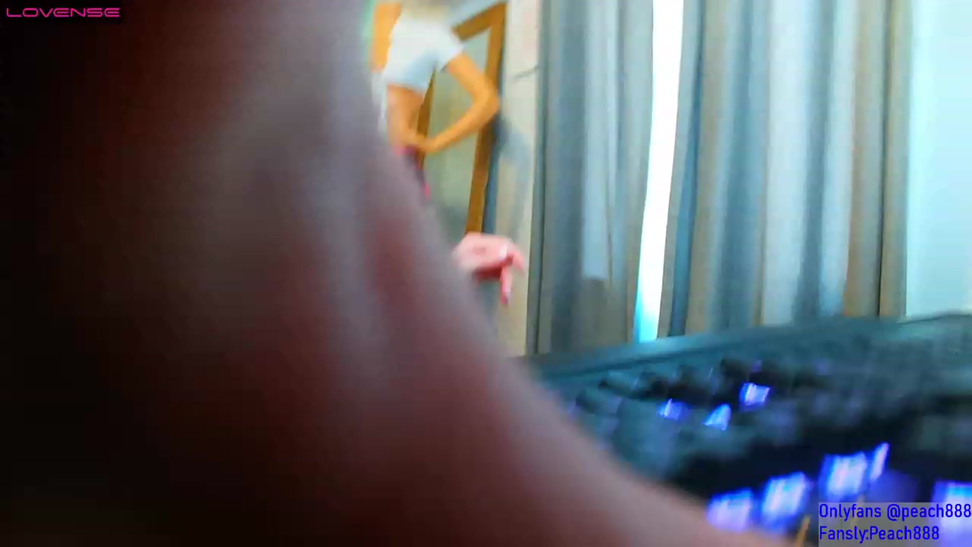 Gallery image thumbnail from Peach888's myfreecams stream on, 07/18/2023, 21:11 image 2 of 20