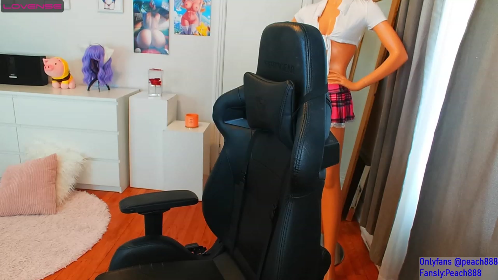 Gallery image thumbnail from Peach888's myfreecams stream on, 07/19/2023, 19:46 image 1 of 20