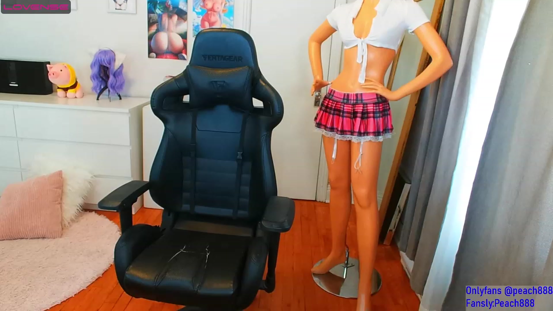 Gallery image thumbnail from Peach888's myfreecams stream on, 07/19/2023, 19:46 image 3 of 20