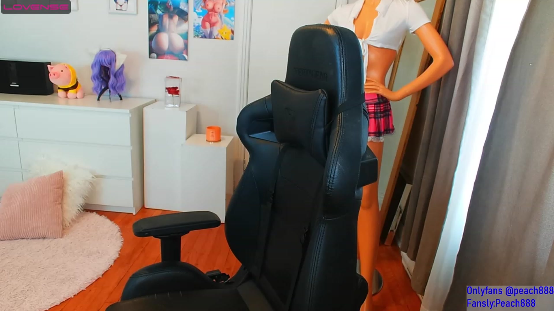 Gallery image thumbnail from Peach888's myfreecams stream on, 07/19/2023, 19:46 image 2 of 20
