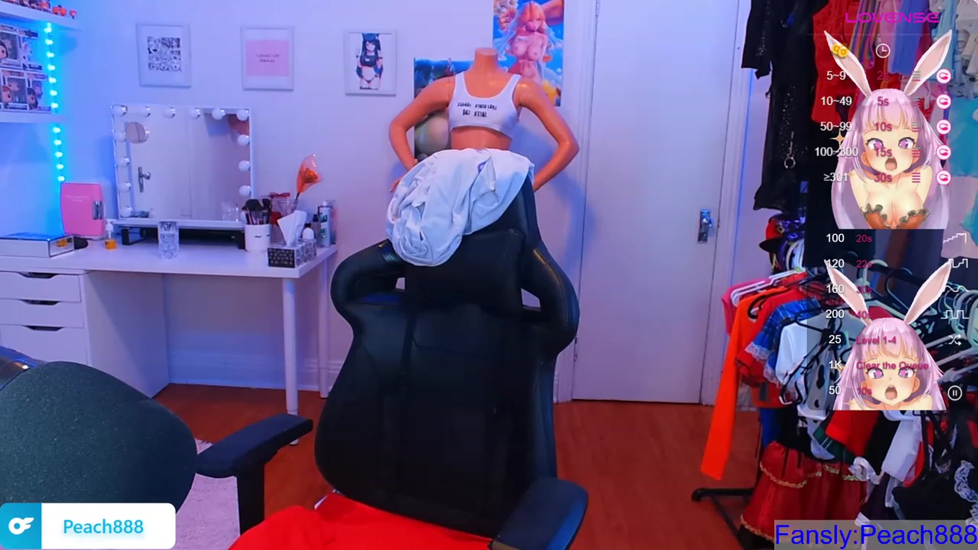 Gallery image thumbnail from Peach888's myfreecams stream on, 08/17/2023, 19:12 image 1 of 20
