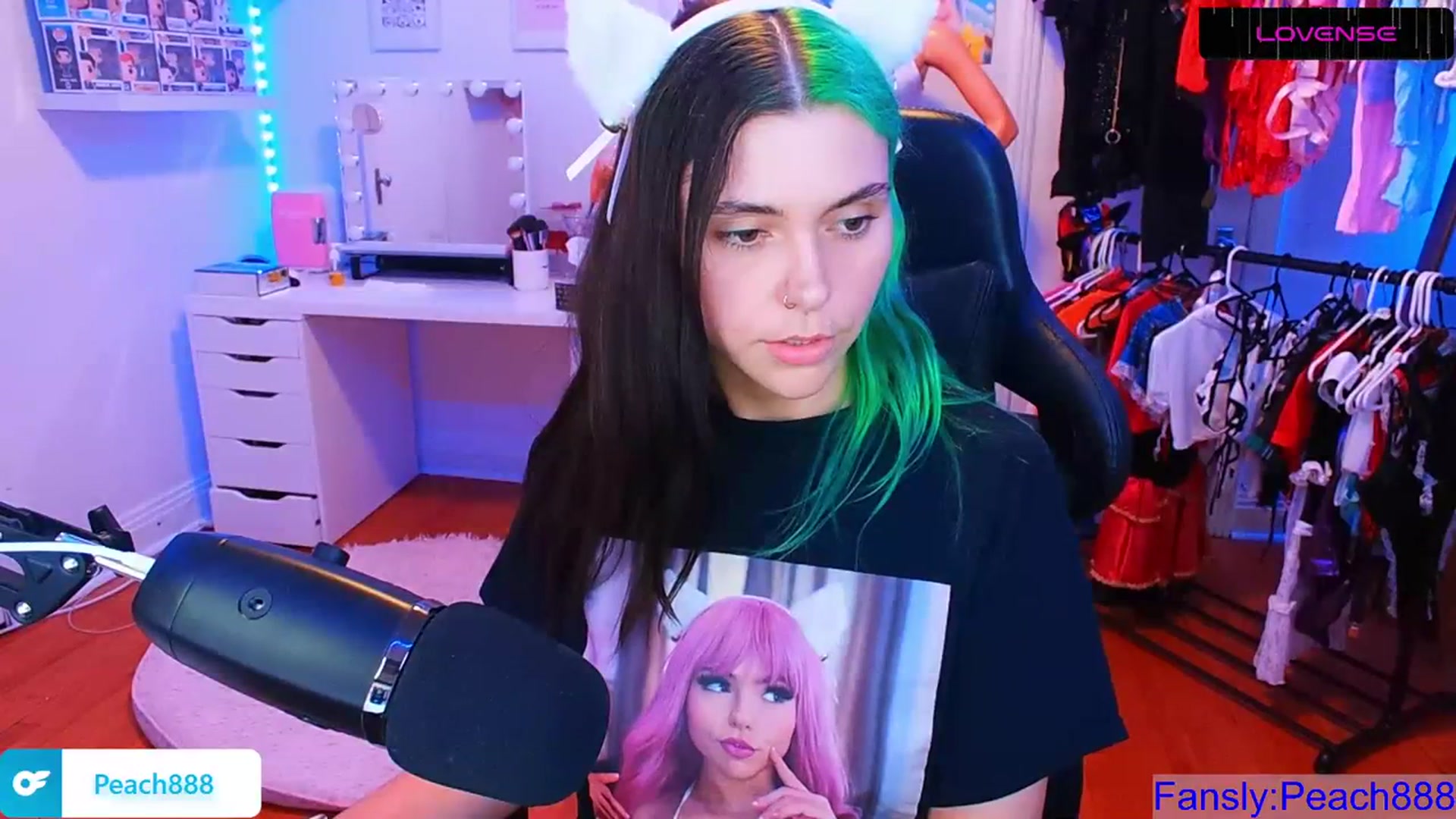 Gallery image thumbnail from Peach888's myfreecams stream on, 08/18/2023, 01:16 image 12 of 20