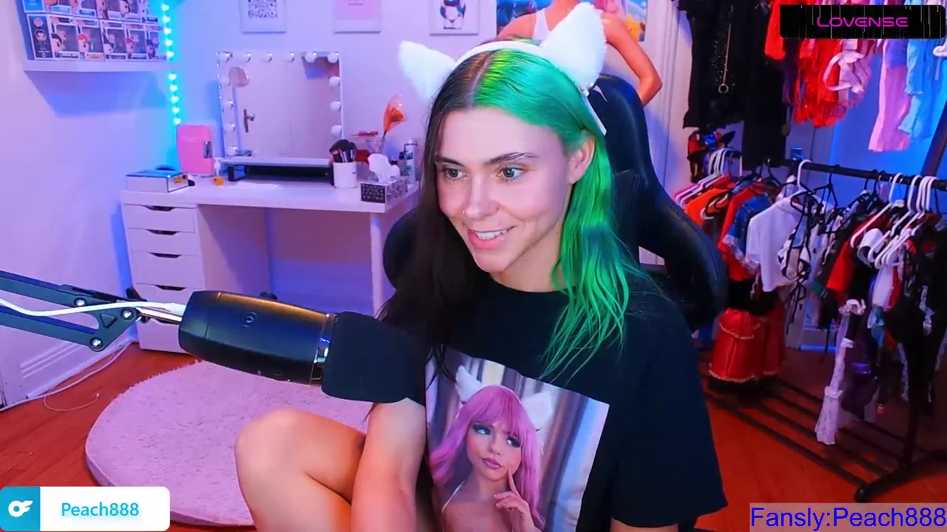 Gallery image thumbnail from Peach888's myfreecams stream on, 08/18/2023, 01:16 image 18 of 20