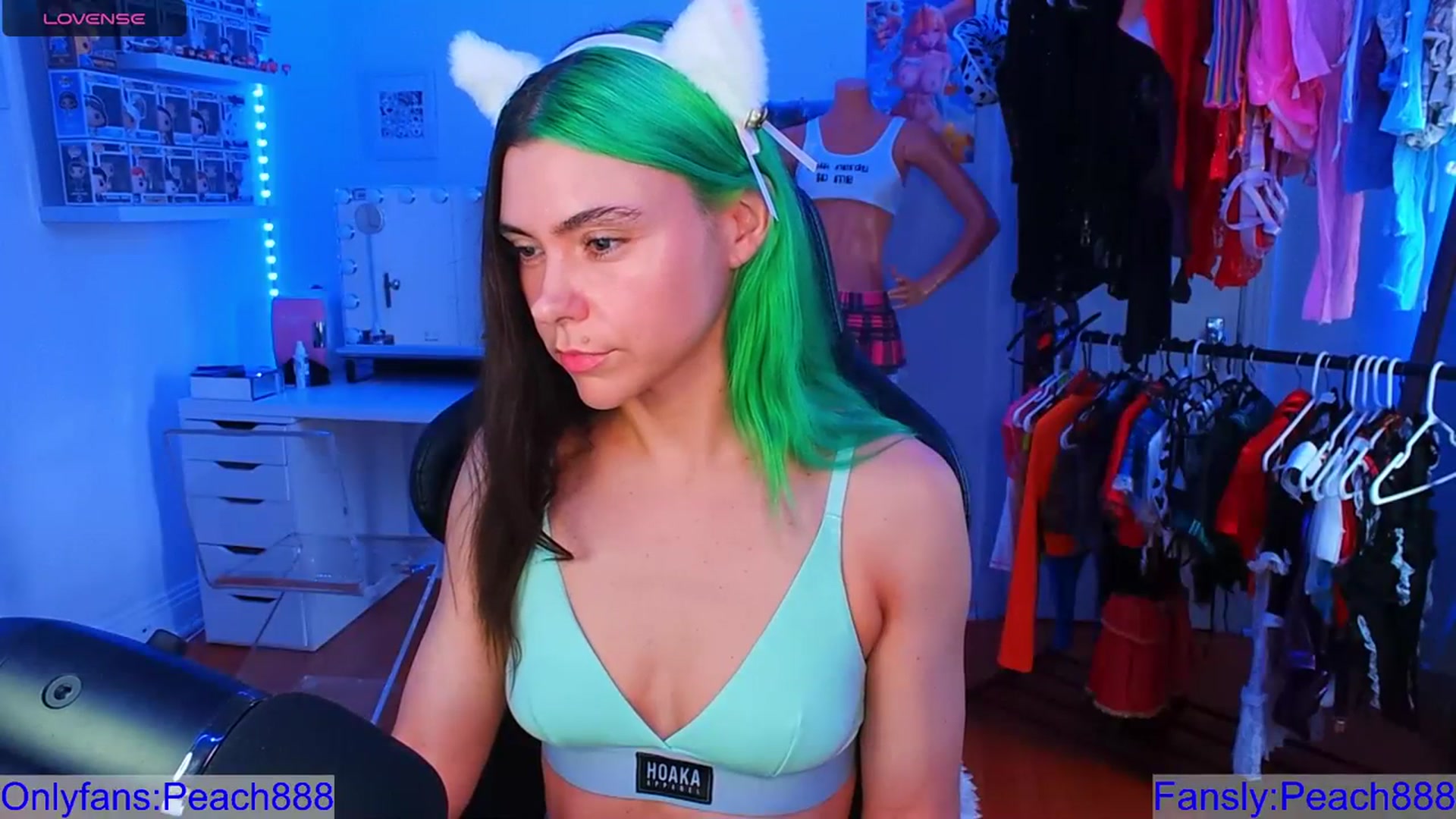 Gallery image thumbnail from Peach888's myfreecams stream on, 08/19/2023, 15:09 image 10 of 20