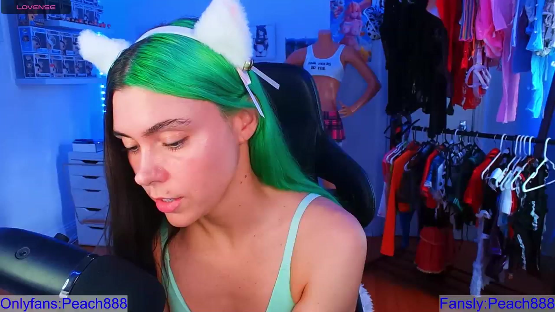 Gallery image thumbnail from Peach888's myfreecams stream on, 08/19/2023, 15:09 image 11 of 20