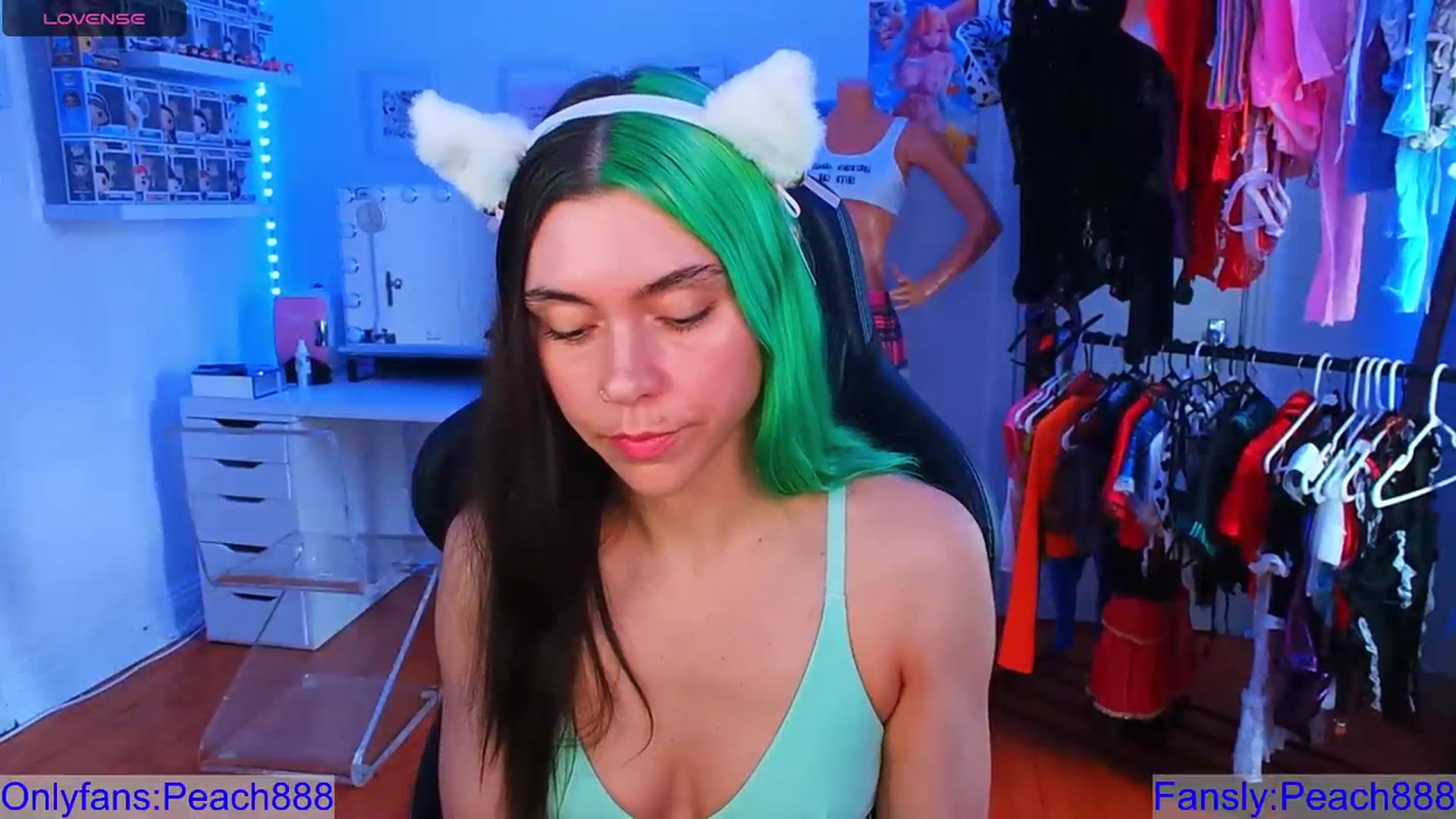 Gallery image thumbnail from Peach888's myfreecams stream on, 08/19/2023, 15:09 image 2 of 20