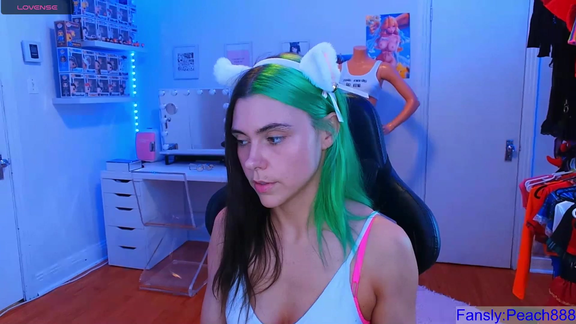 Gallery image thumbnail from Peach888's myfreecams stream on, 08/21/2023, 19:59 image 16 of 20