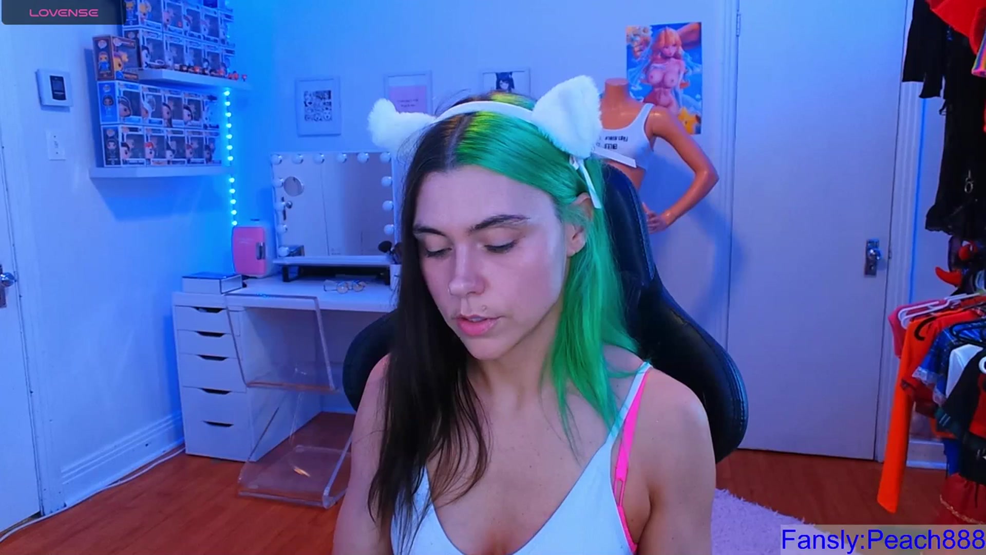 Gallery image thumbnail from Peach888's myfreecams stream on, 08/21/2023, 19:59 image 18 of 20