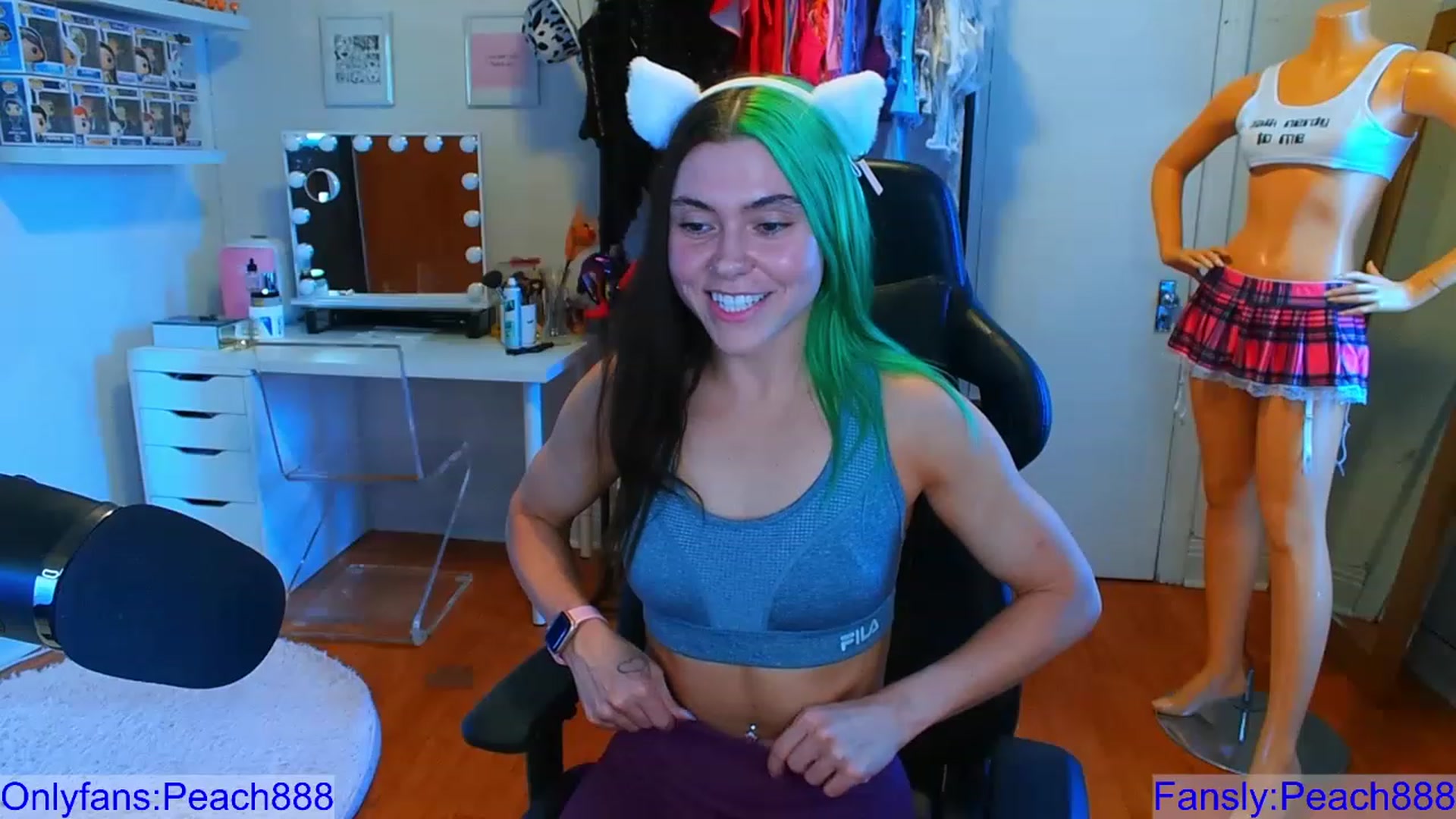 Gallery image thumbnail from Peach888's myfreecams stream on, 08/23/2023, 20:06 image 9 of 20