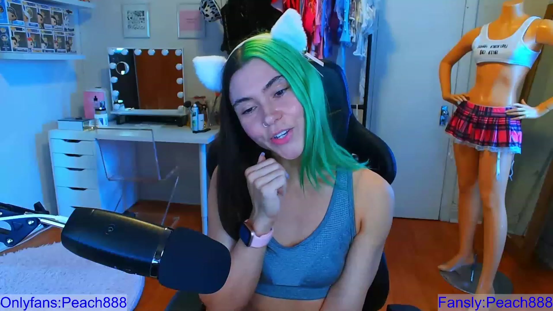 Gallery image thumbnail from Peach888's myfreecams stream on, 08/23/2023, 20:06 image 6 of 20