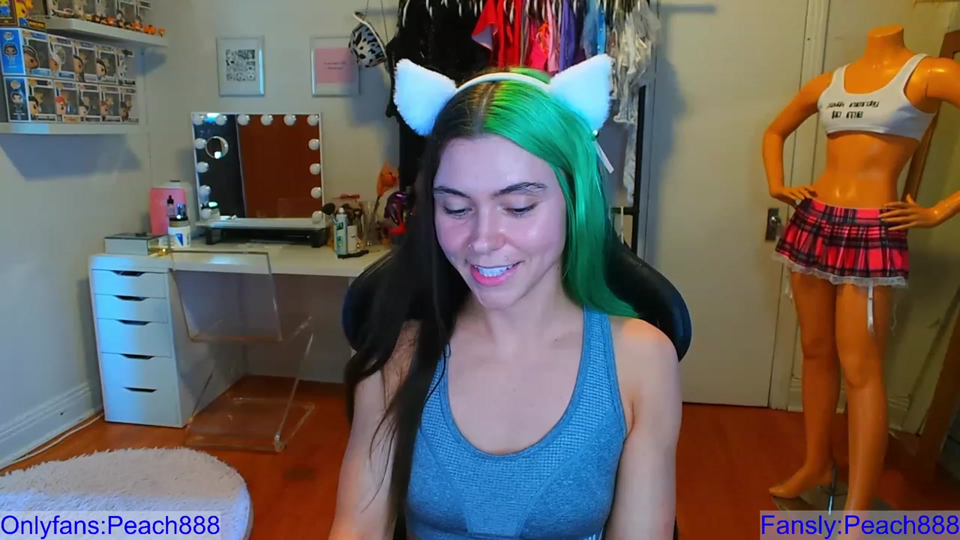 Gallery image thumbnail from Peach888's myfreecams stream on, 08/23/2023, 20:06 image 11 of 20