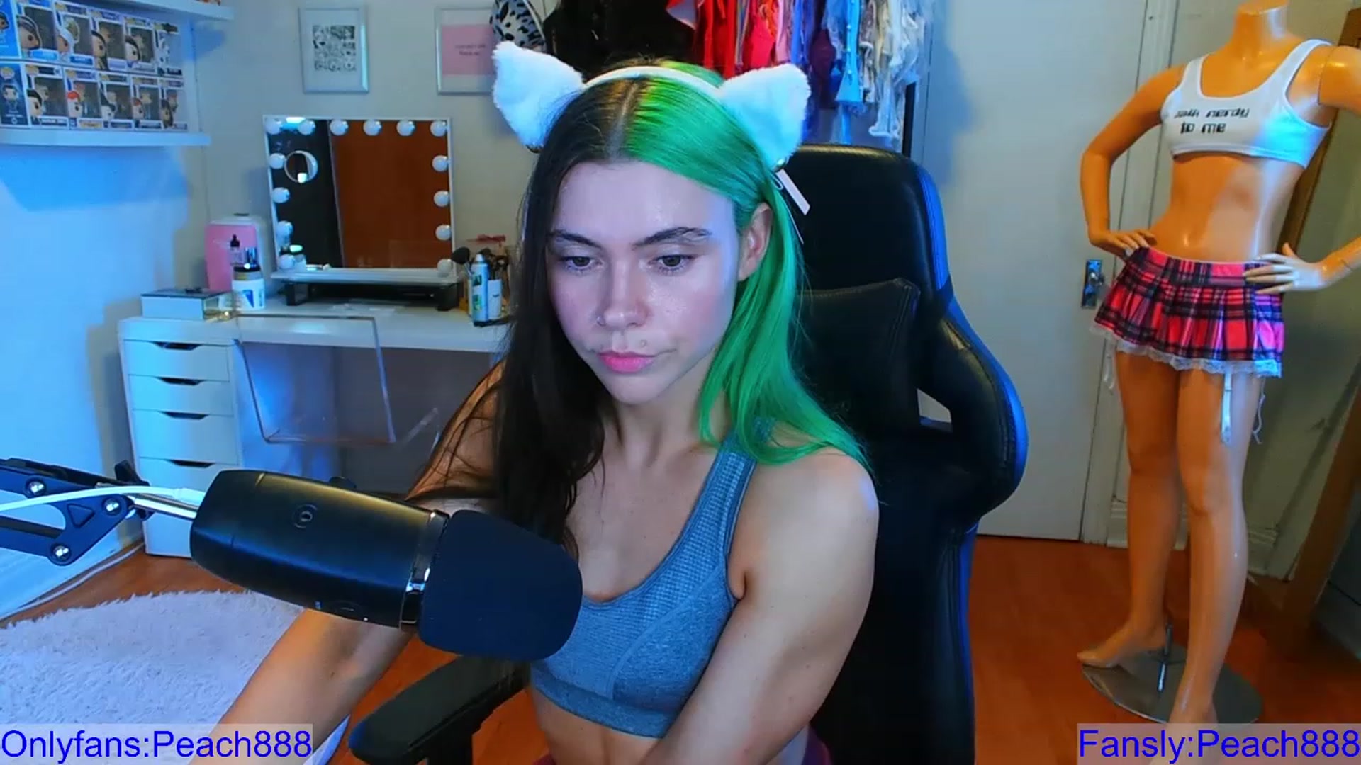 Gallery image thumbnail from Peach888's myfreecams stream on, 08/23/2023, 20:06 image 2 of 20