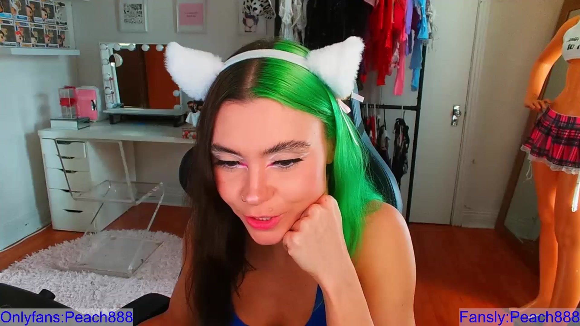 Gallery image thumbnail from Peach888's myfreecams stream on, 08/24/2023, 19:02 image 13 of 20