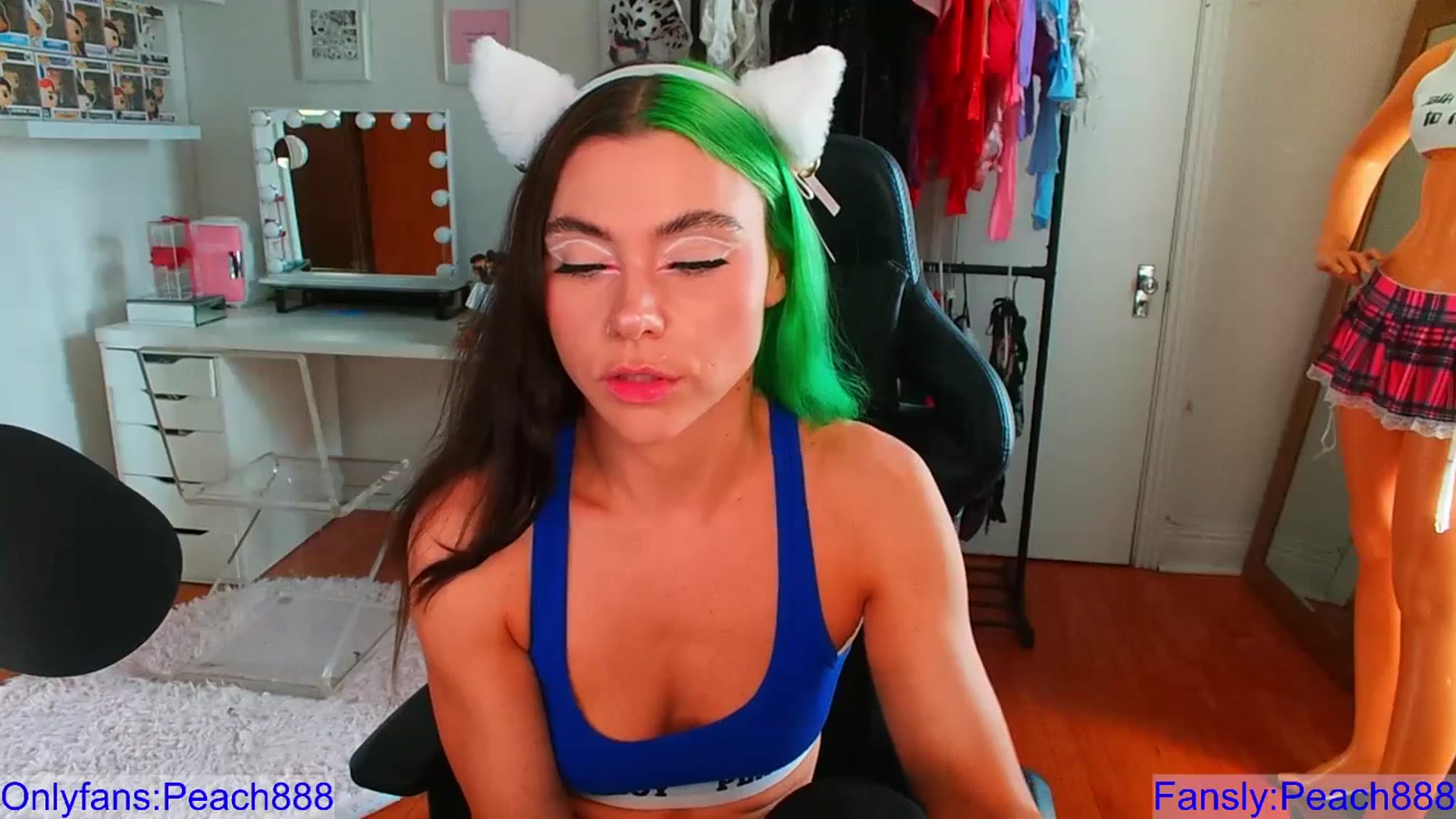 Gallery image thumbnail from Peach888's myfreecams stream on, 08/24/2023, 19:02 image 10 of 20