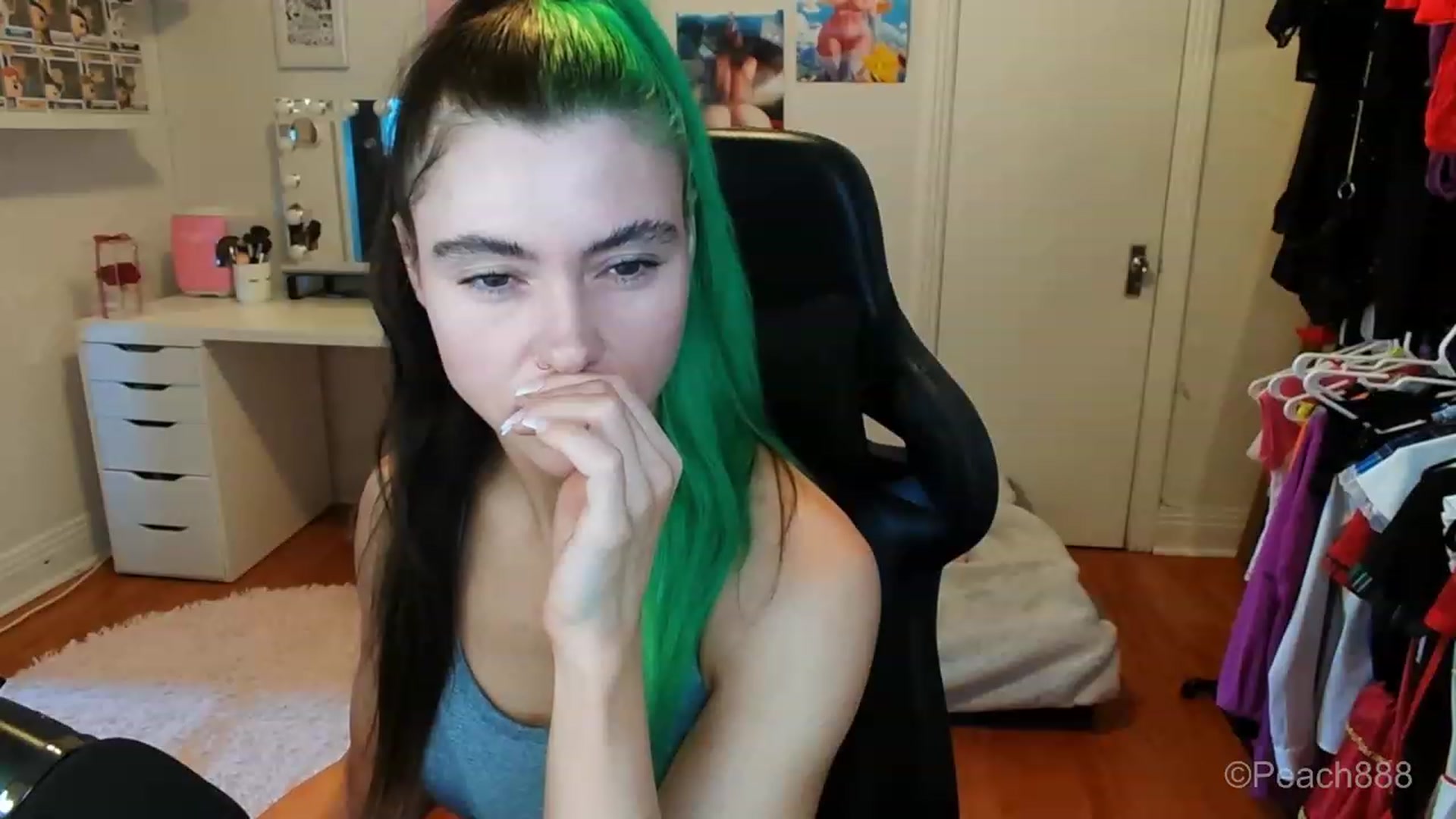 Gallery image thumbnail from Peach888's myfreecams stream on, 09/09/2023, 14:07 image 5 of 20