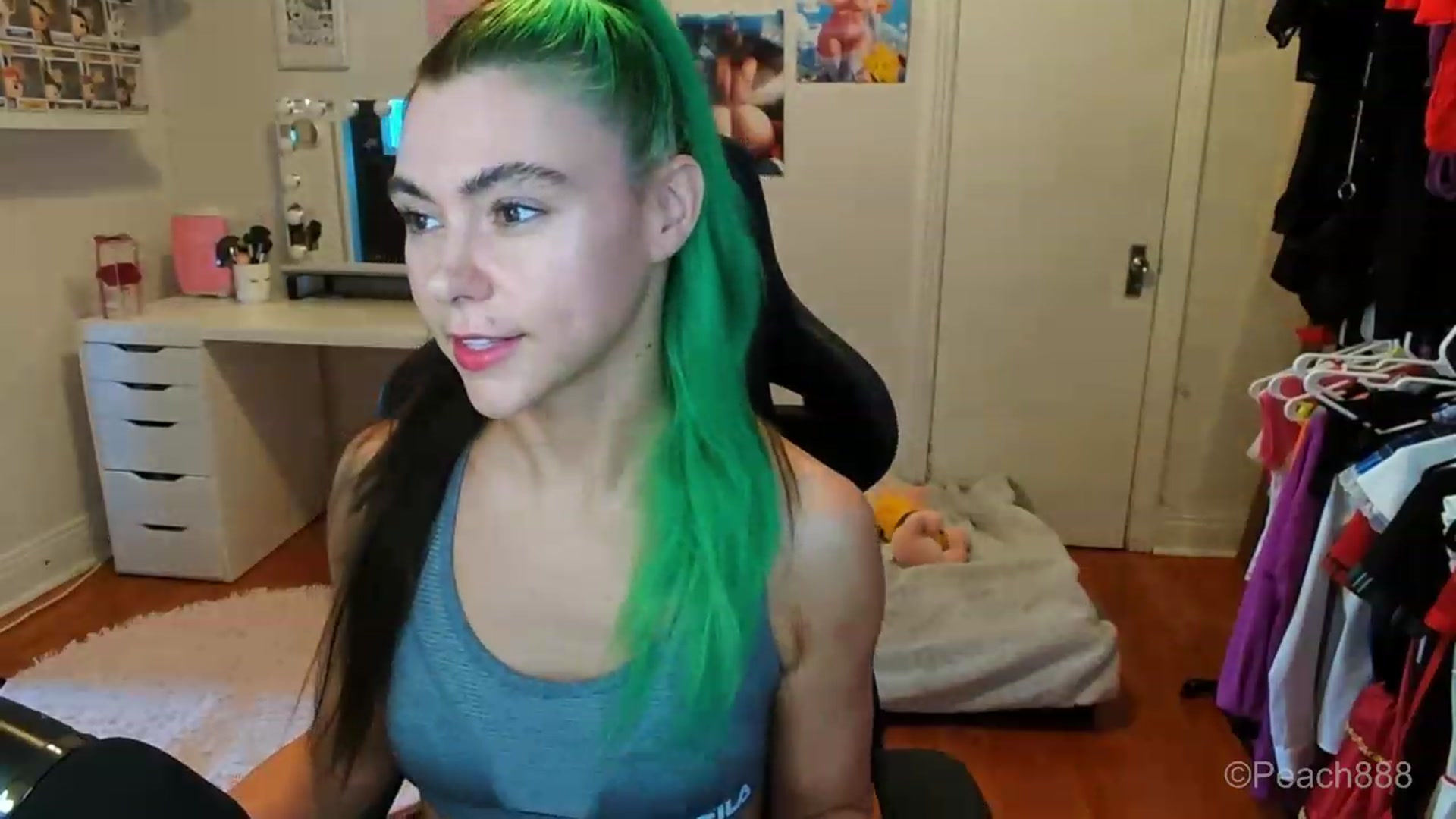 Gallery image thumbnail from Peach888's myfreecams stream on, 09/09/2023, 14:07 image 2 of 20