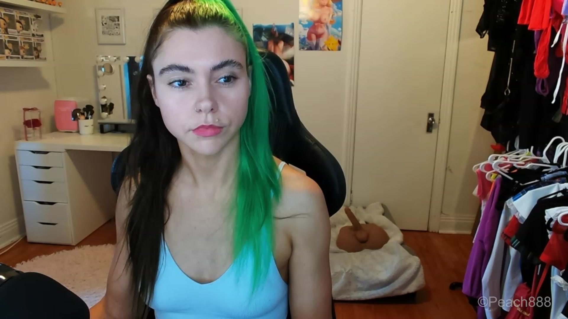Gallery image thumbnail from Peach888's myfreecams stream on, 09/09/2023, 14:07 image 18 of 20