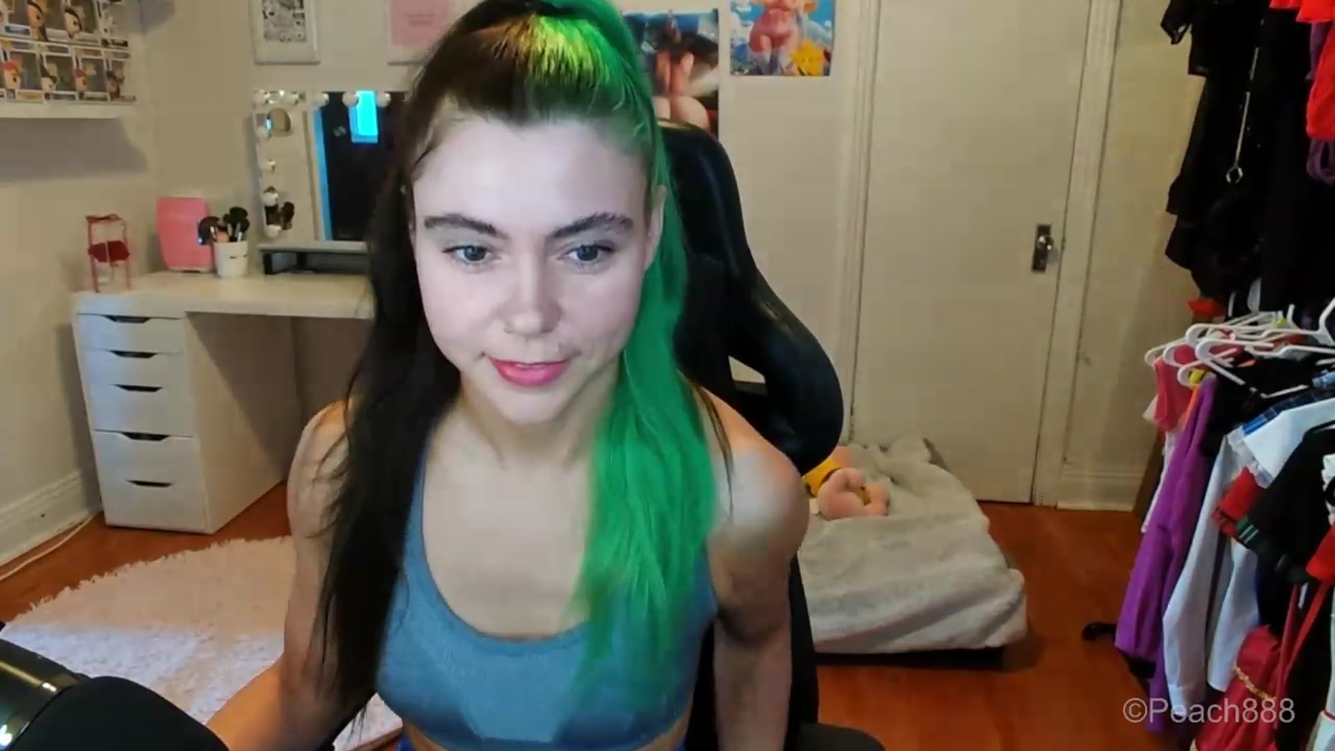 Gallery image thumbnail from Peach888's myfreecams stream on, 09/09/2023, 14:07 image 4 of 20