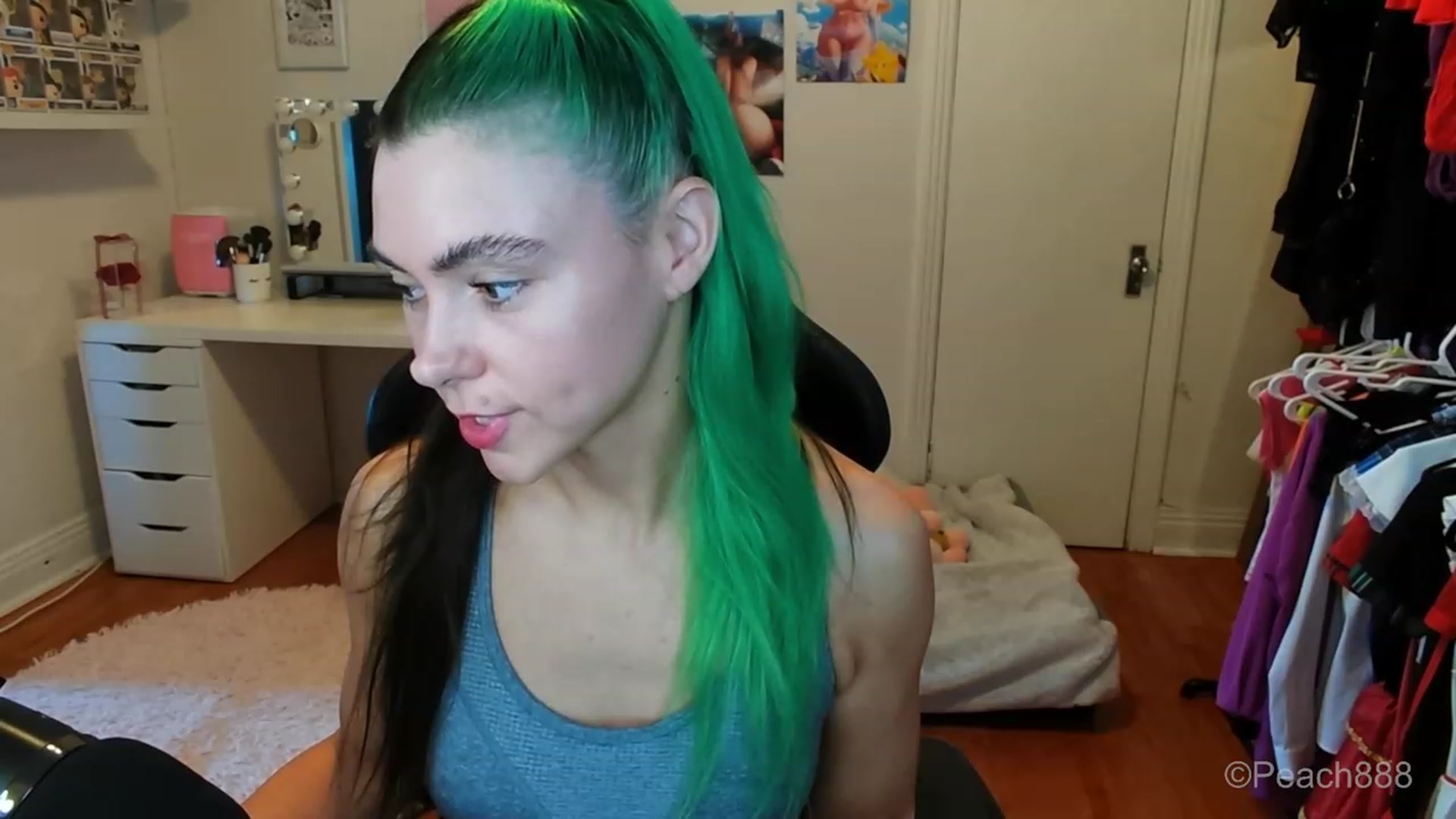 Gallery image thumbnail from Peach888's myfreecams stream on, 09/09/2023, 14:07 image 3 of 20