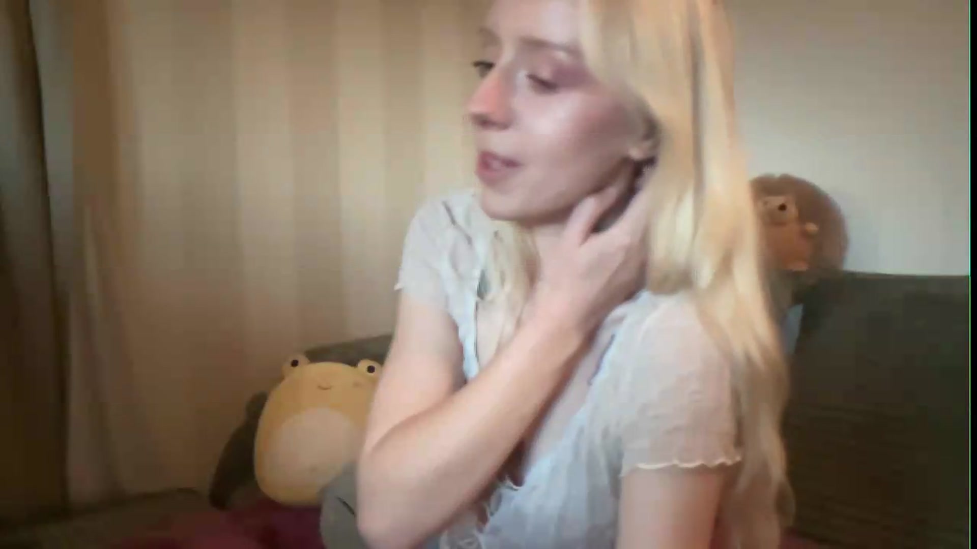 Gallery image thumbnail from PeachHaze's myfreecams stream on, 07/28/2026, 05:07 image 3 of 20