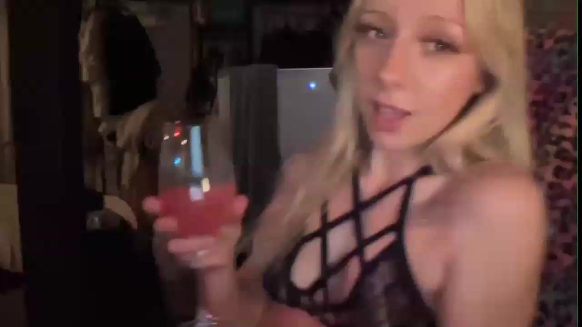 Gallery image thumbnail from PeachHaze's myfreecams stream on, 08/09/2026, 10:10 image 8 of 20
