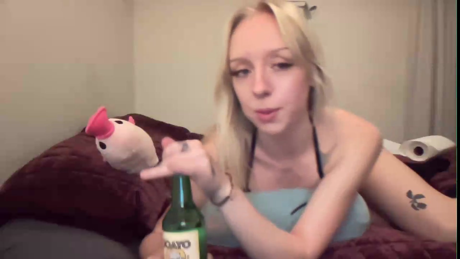 Gallery image thumbnail from PeachHaze's myfreecams stream on, 08/11/2026, 09:24 image 3 of 20
