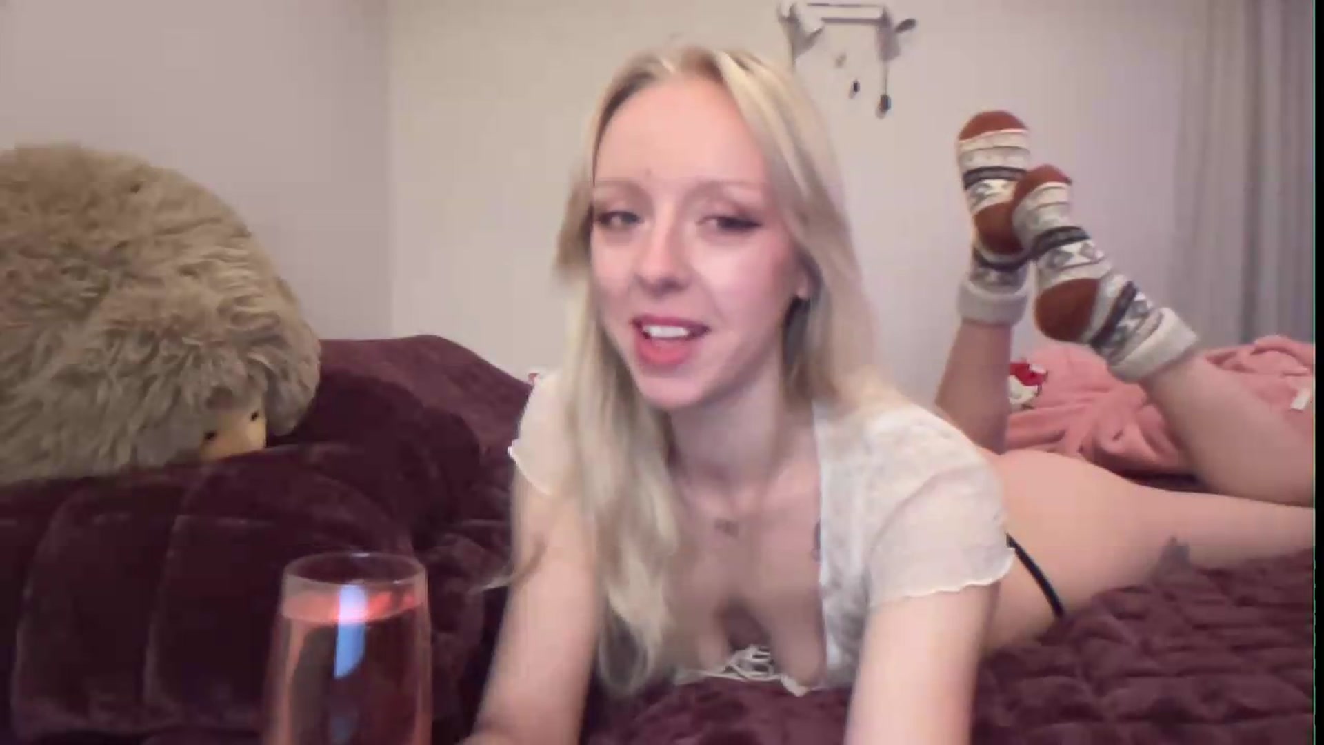 Gallery image thumbnail from PeachHaze's myfreecams stream on, 08/21/2026, 12:10 image 6 of 20