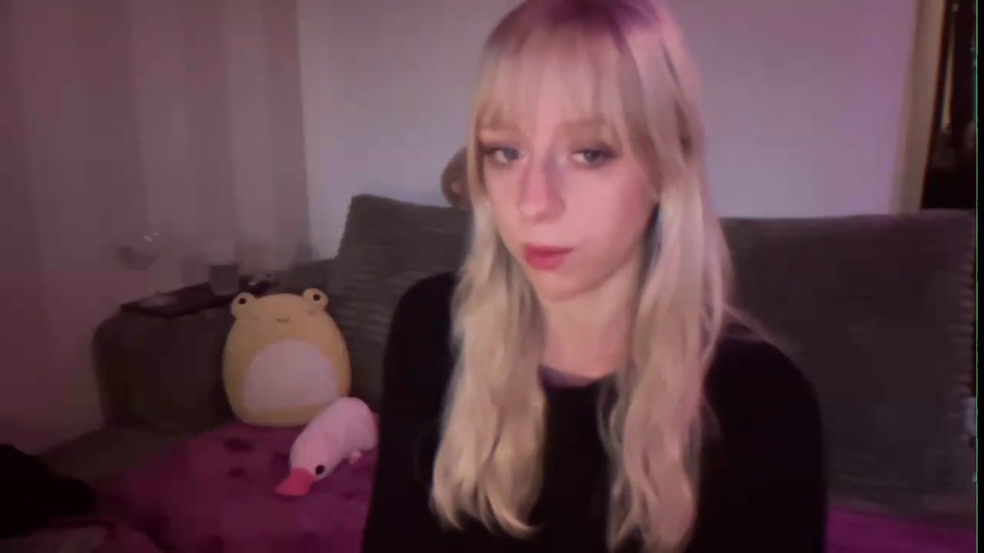 Gallery image thumbnail from PeachHaze's myfreecams stream on, 08/27/2026, 05:06 image 3 of 20