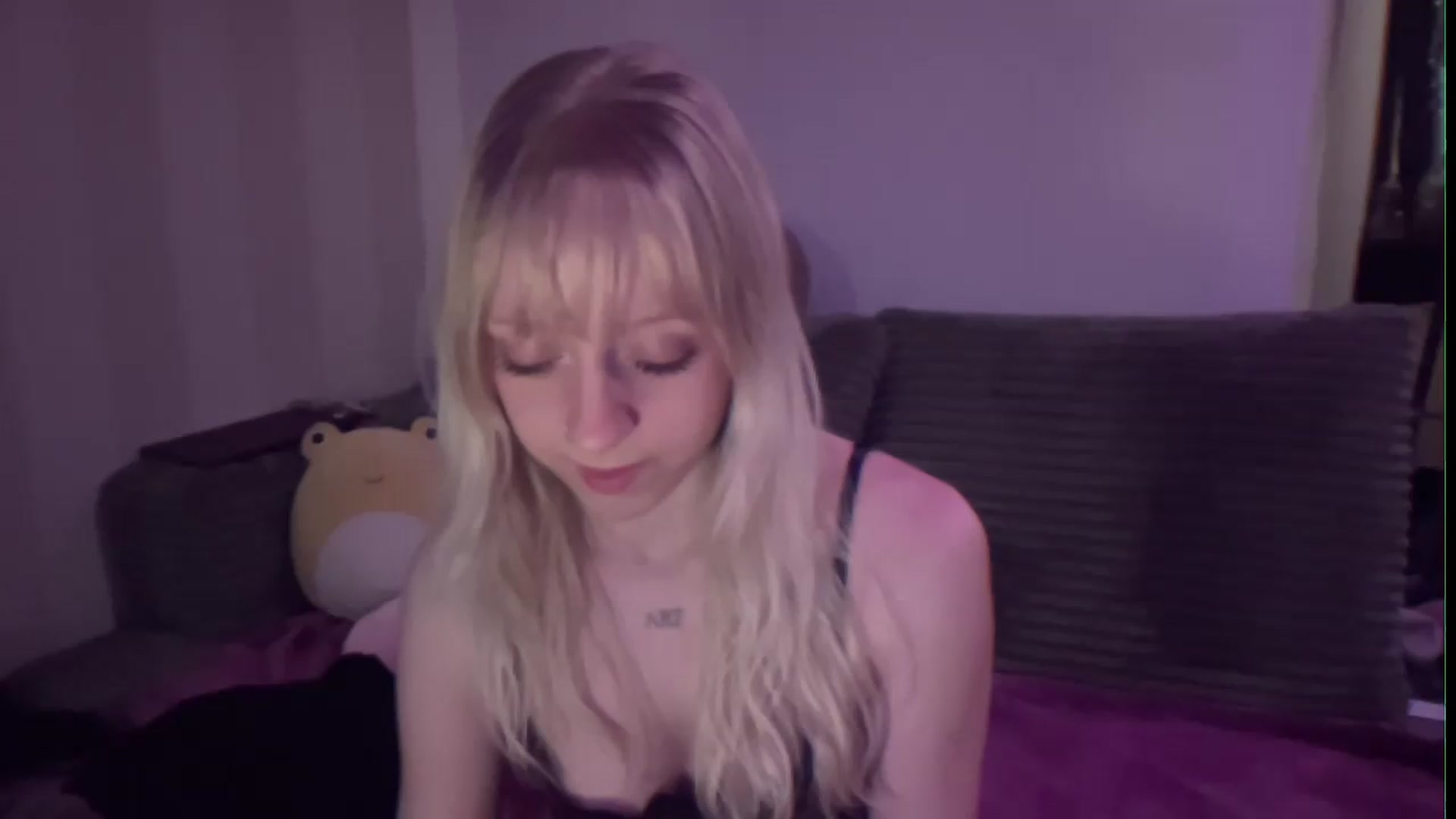 Gallery image thumbnail from PeachHaze's myfreecams stream on, 08/27/2026, 06:26 image 20 of 20