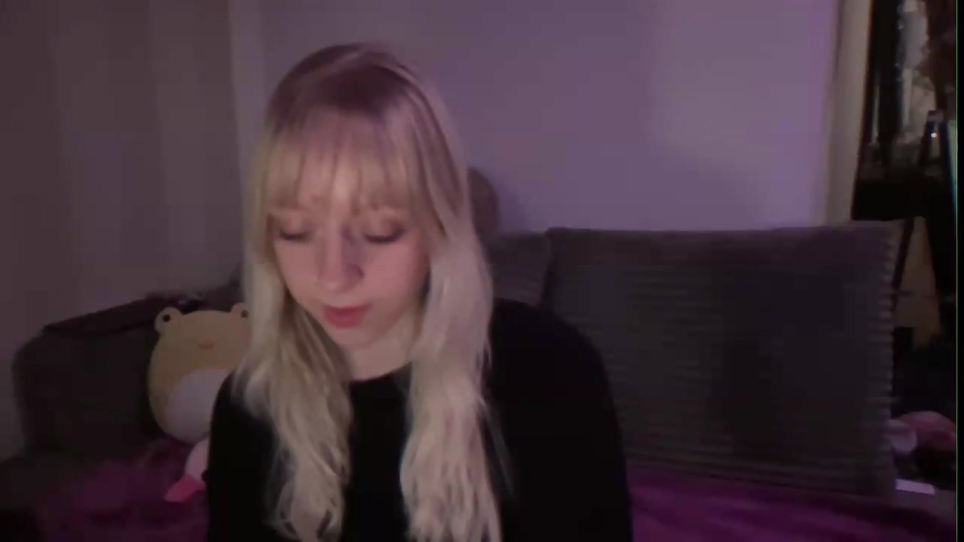 Gallery image thumbnail from PeachHaze's myfreecams stream on, 08/27/2026, 08:06 image 17 of 20