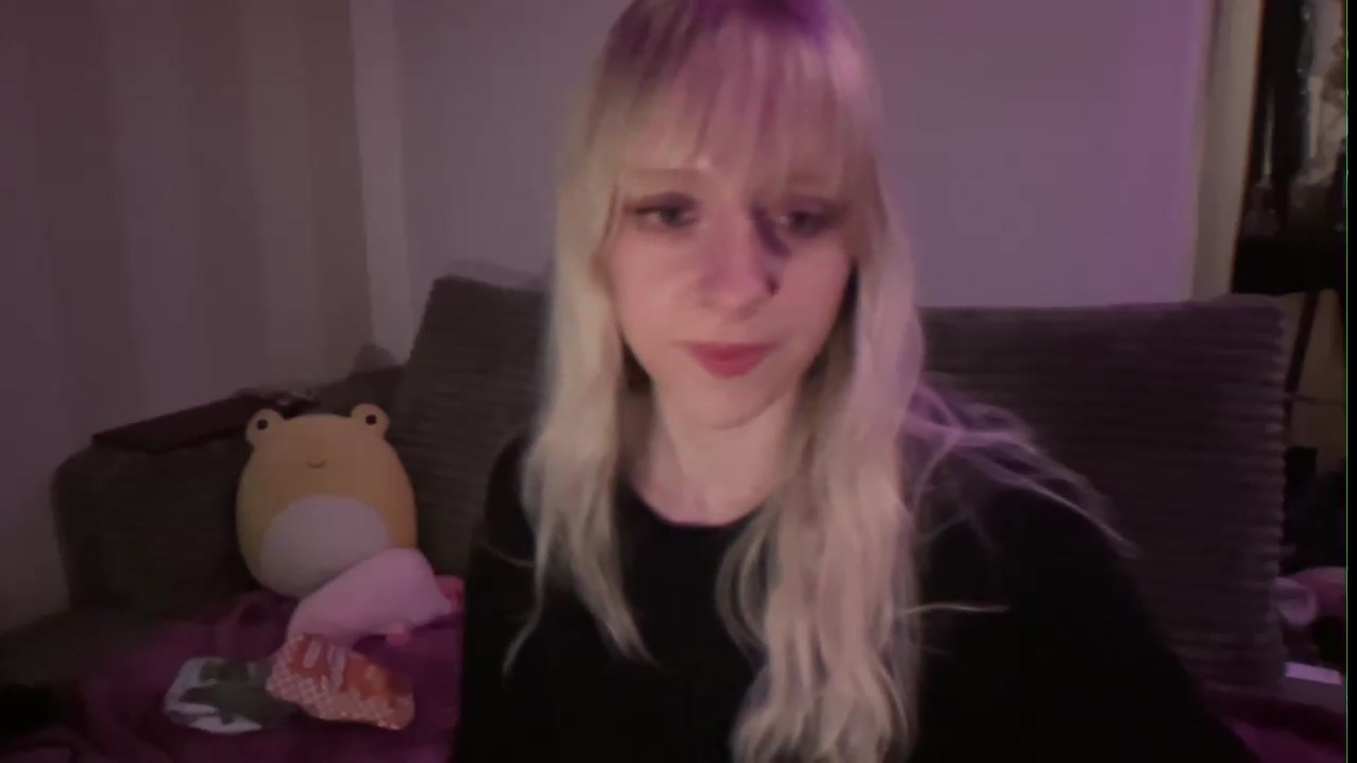 Gallery image thumbnail from PeachHaze's myfreecams stream on, 08/27/2026, 08:06 image 5 of 20