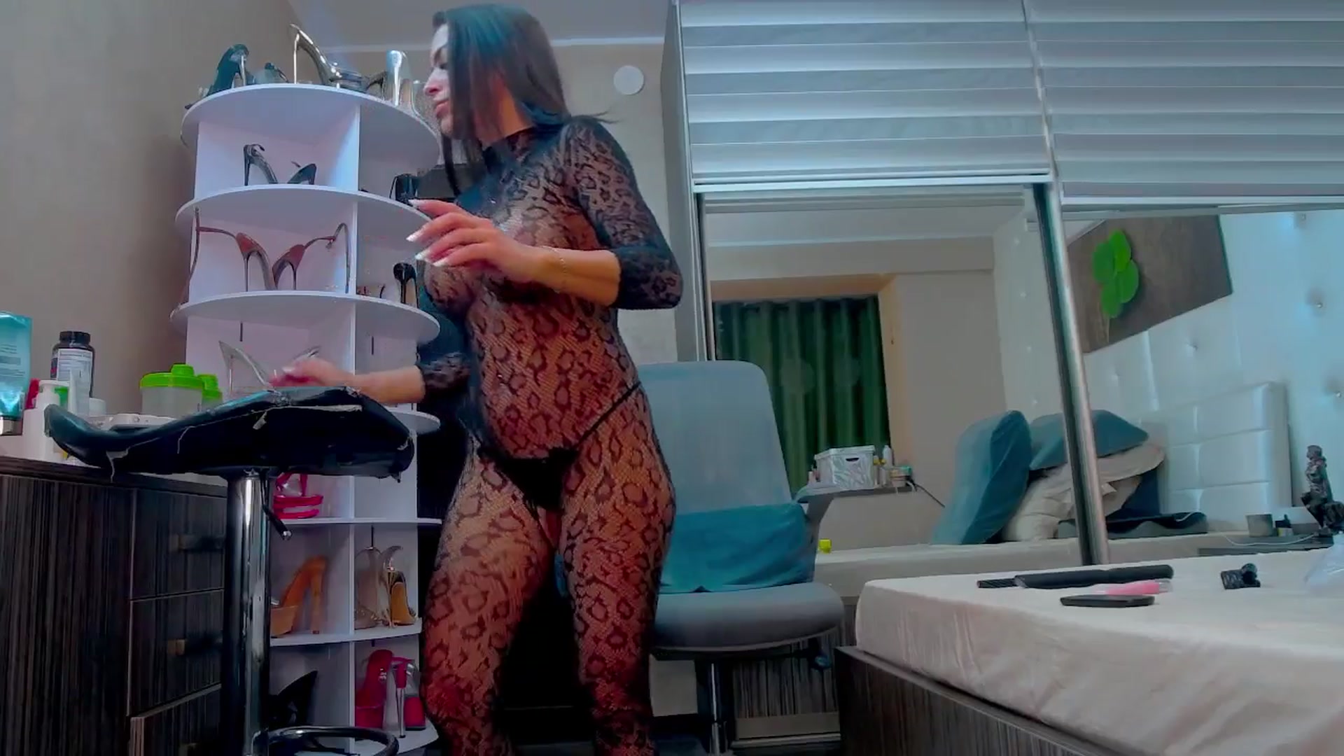 Gallery image thumbnail from PeachMuse's myfreecams stream on, 03/15/2026, 18:30 image 10 of 20