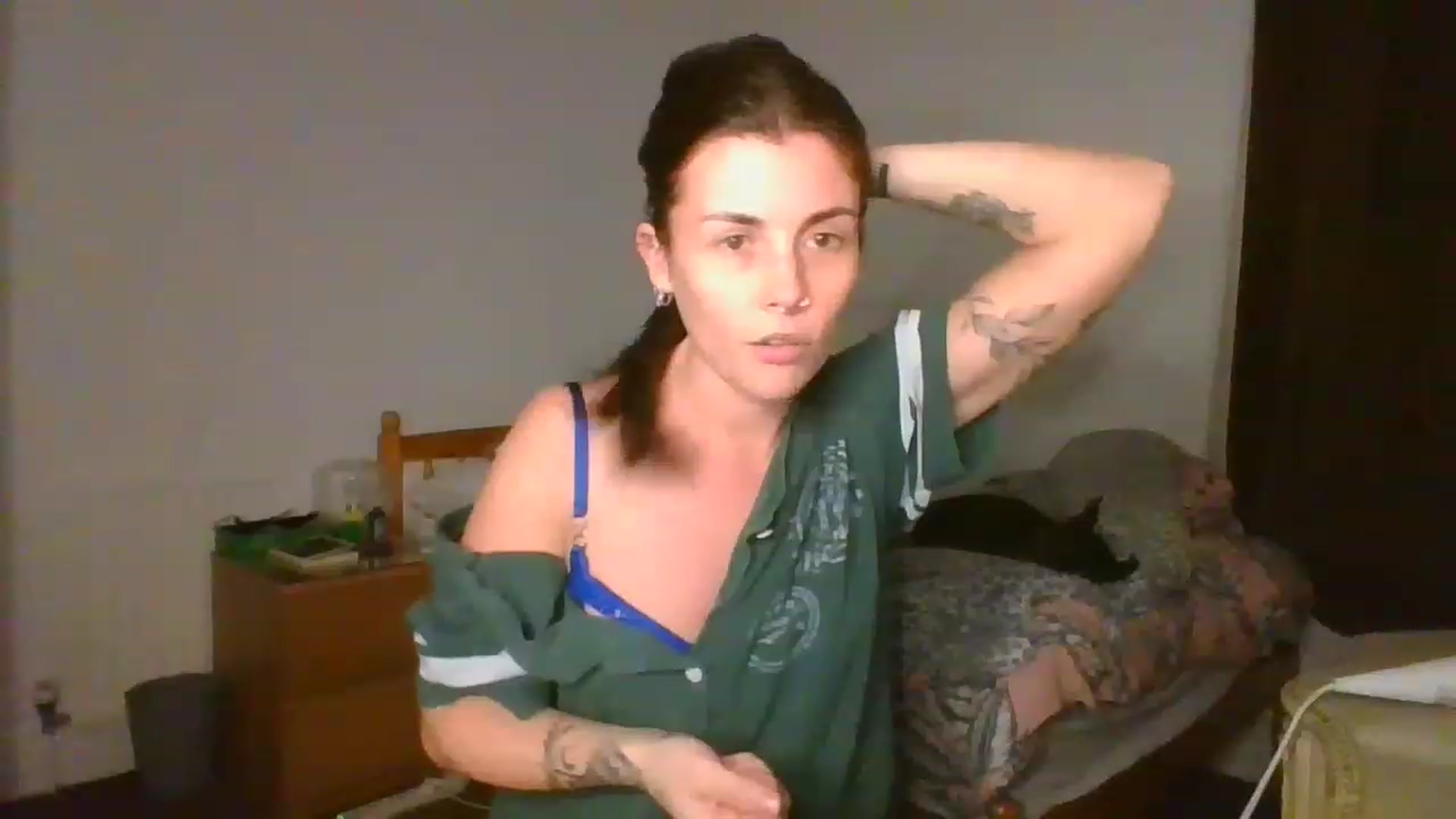 Gallery image thumbnail from Peaches63's myfreecams stream on, 03/13/2023, 23:13 image 10 of 20