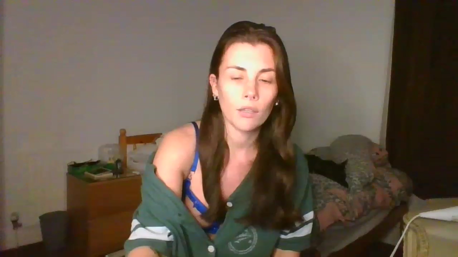 Gallery image thumbnail from Peaches63's myfreecams stream on, 03/13/2023, 23:13 image 4 of 20