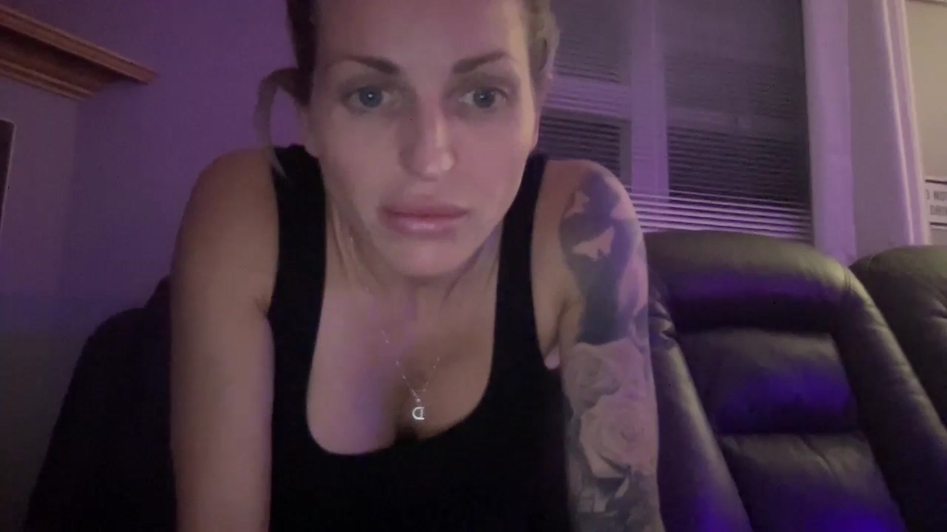 Gallery image thumbnail from Peachesacream's myfreecams stream on, 10/20/2024, 08:51 image 15 of 20