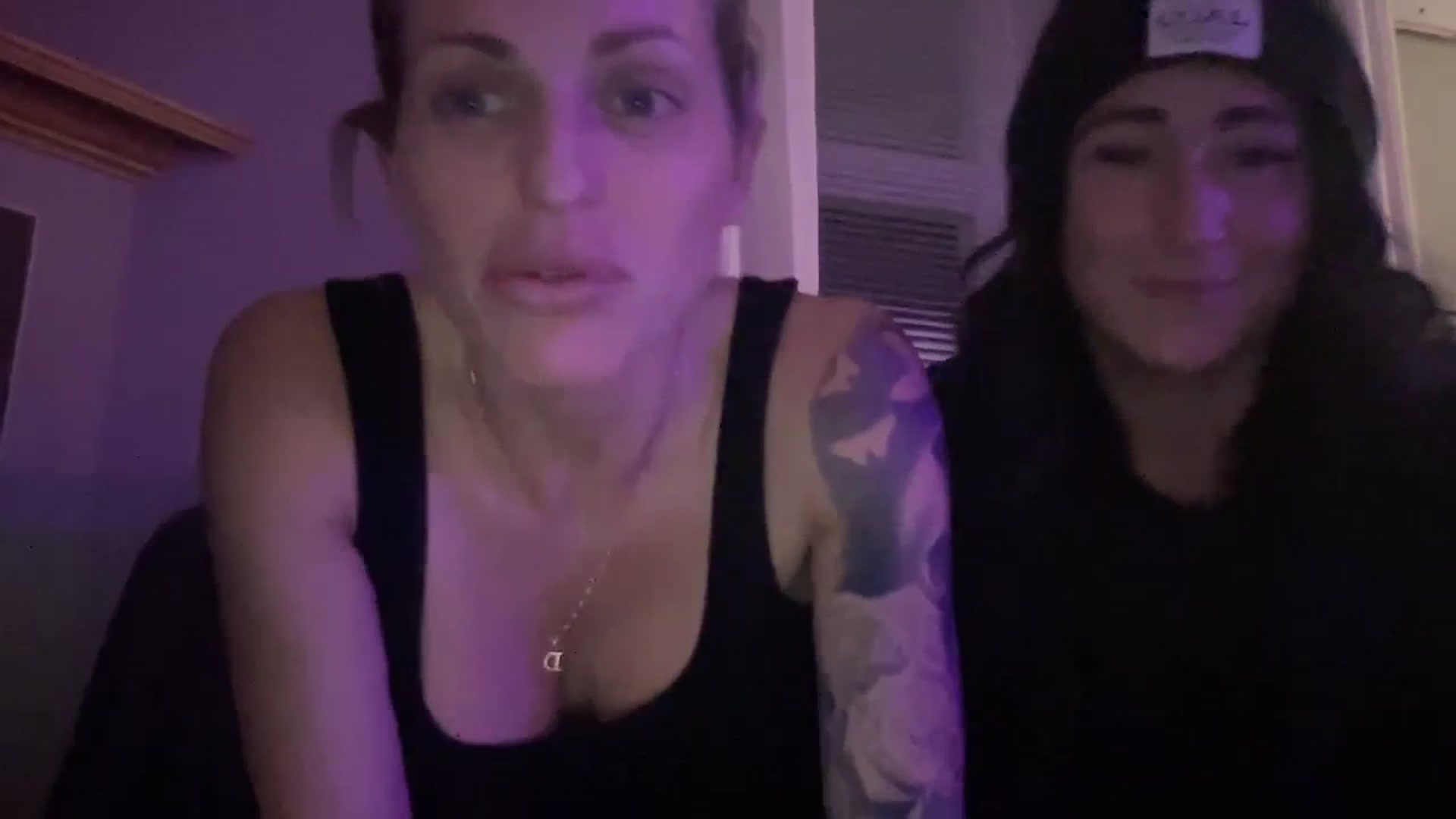 Gallery image thumbnail from Peachesacream's myfreecams stream on, 10/20/2024, 08:51 image 16 of 20