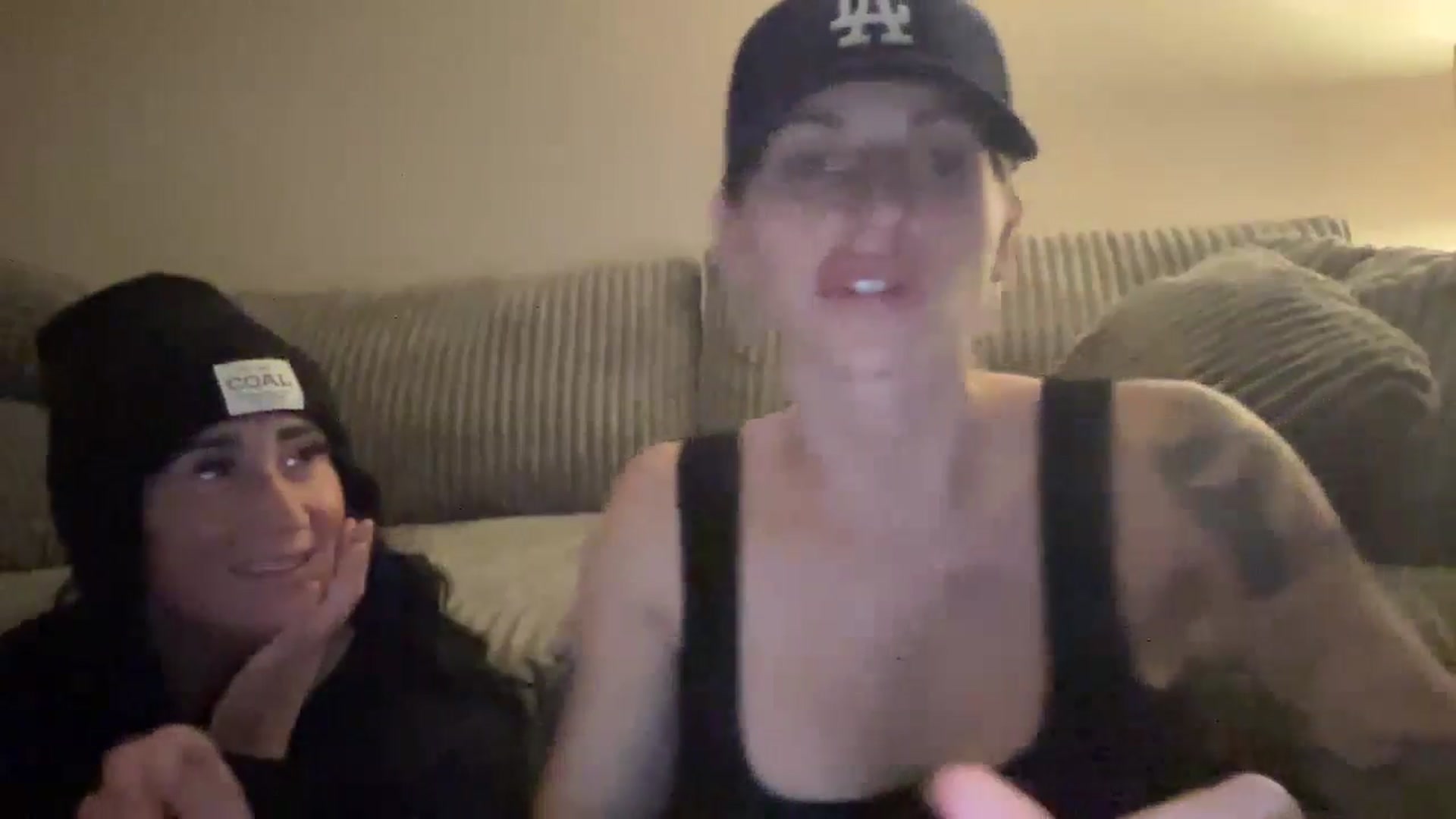 Gallery image thumbnail from Peachesacream's myfreecams stream on, 10/20/2024, 10:44 image 15 of 20