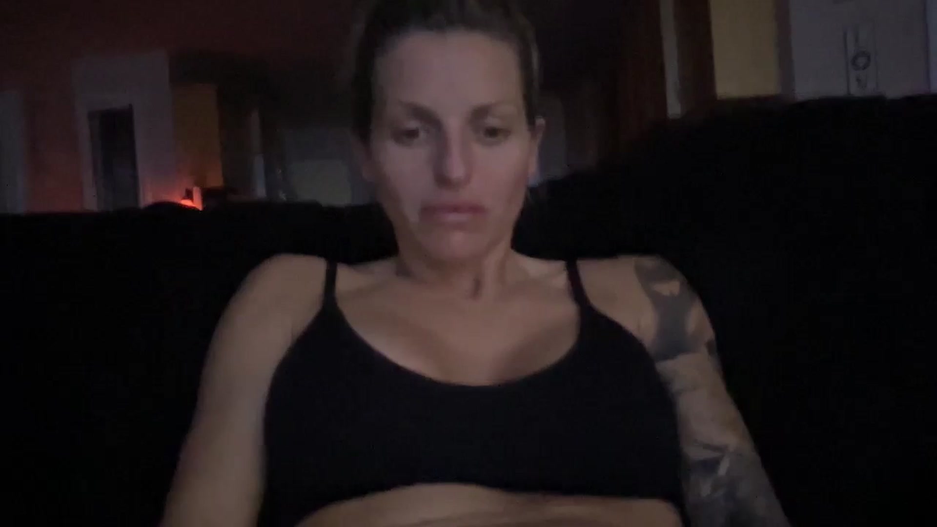 Gallery image thumbnail from Peachesacream's myfreecams stream on, 11/06/2024, 10:00 image 7 of 20