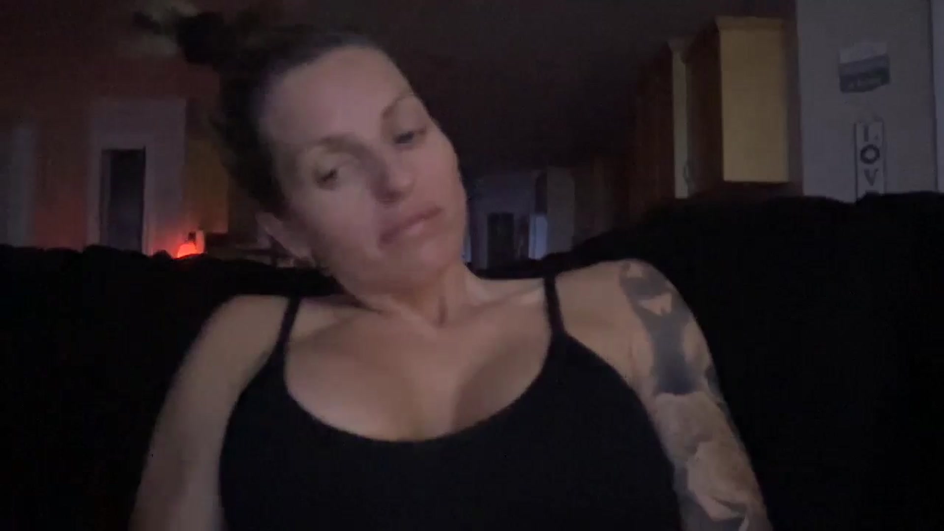 Gallery image thumbnail from Peachesacream's myfreecams stream on, 11/06/2024, 10:00 image 14 of 20