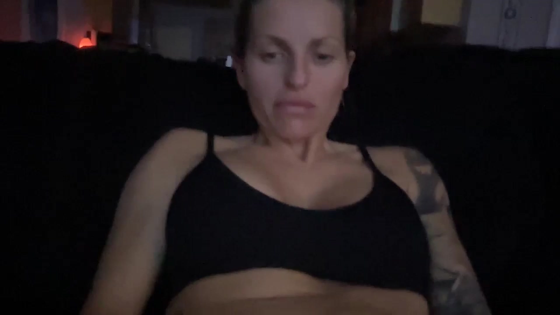 Gallery image thumbnail from Peachesacream's myfreecams stream on, 11/06/2024, 10:00 image 4 of 20