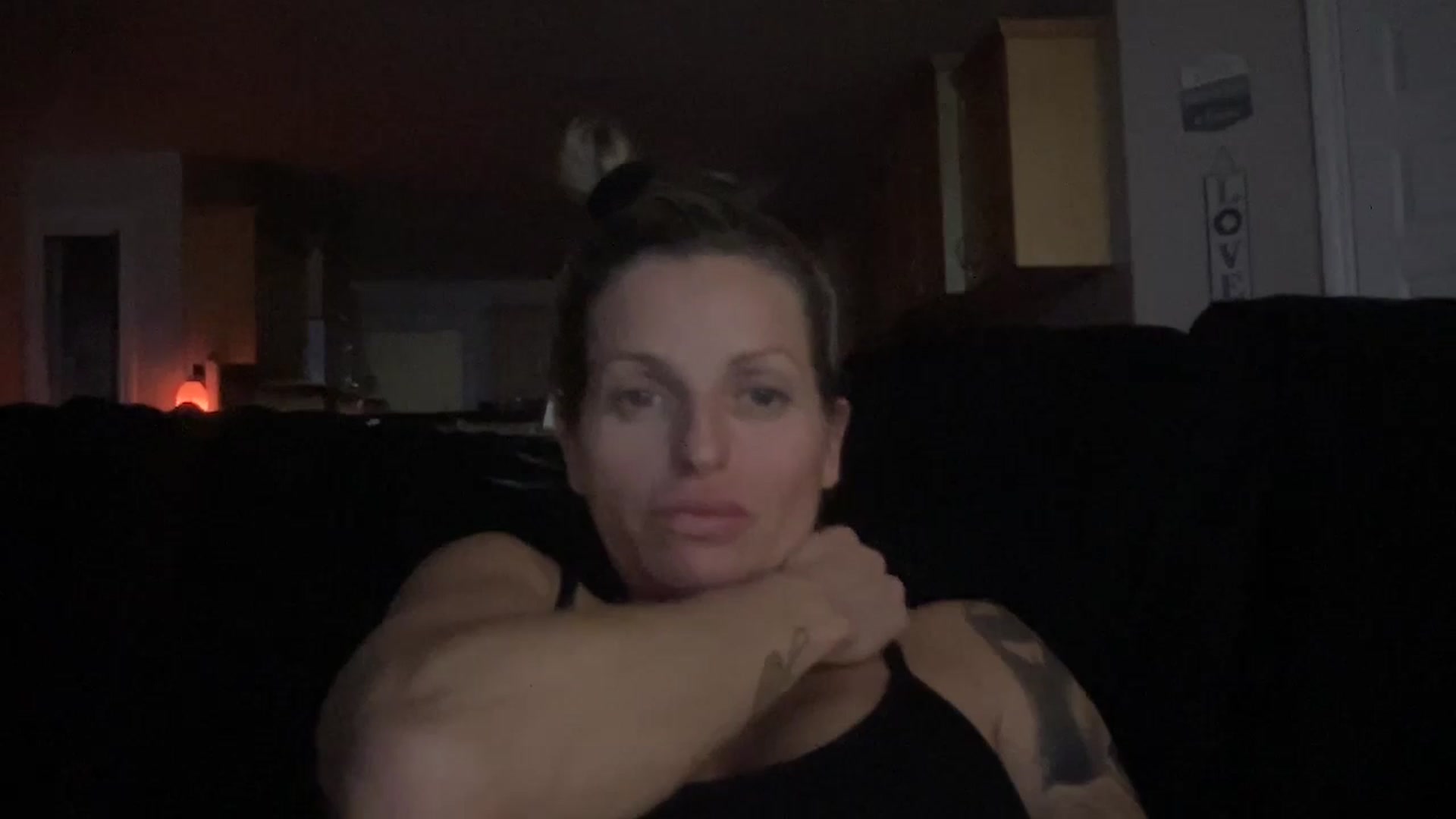 Gallery image thumbnail from Peachesacream's myfreecams stream on, 11/06/2024, 10:00 image 17 of 20