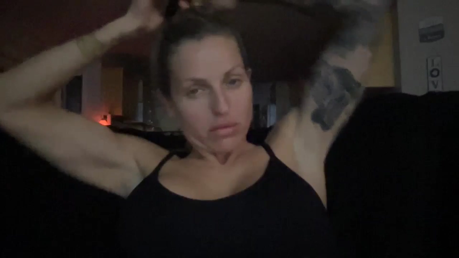 Gallery image thumbnail from Peachesacream's myfreecams stream on, 11/06/2024, 10:00 image 16 of 20