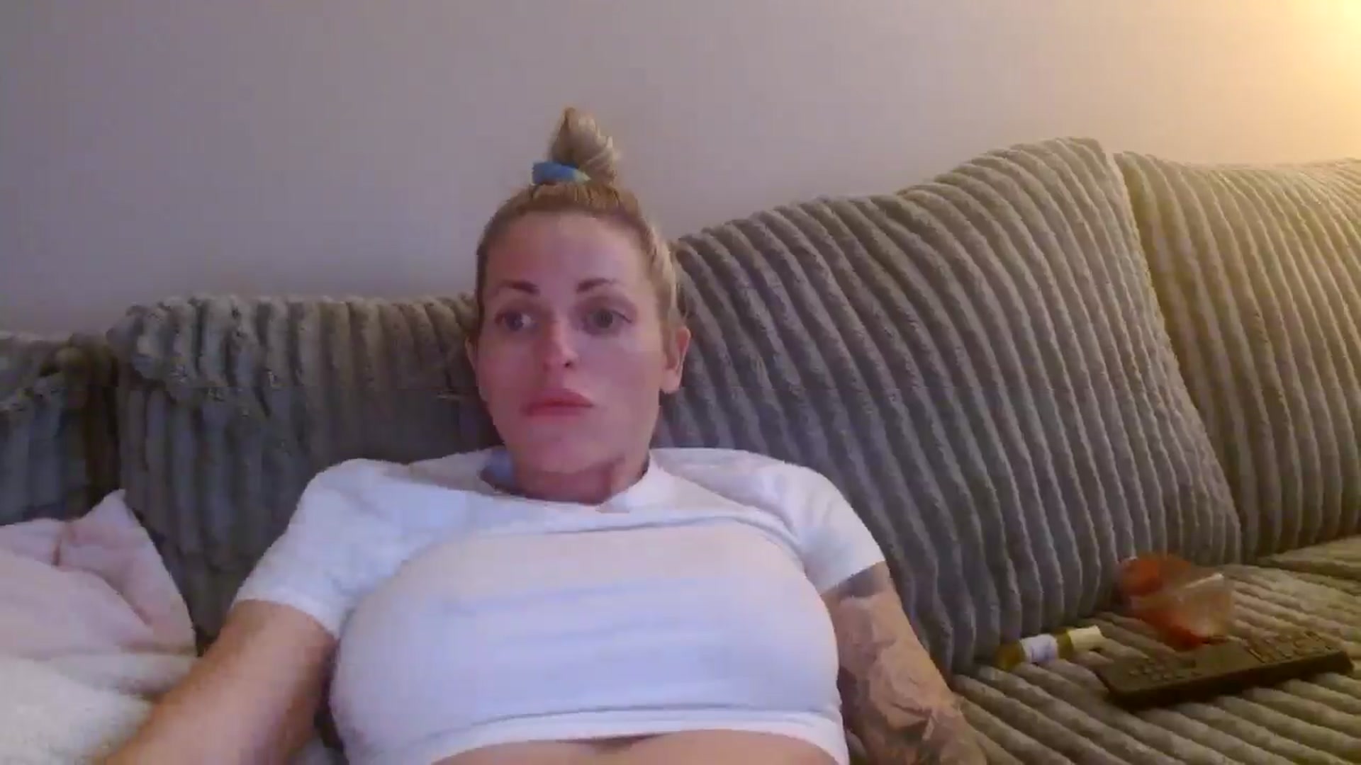 Gallery image thumbnail from Peachesacream's myfreecams stream on, 12/16/2024, 09:05 image 19 of 20