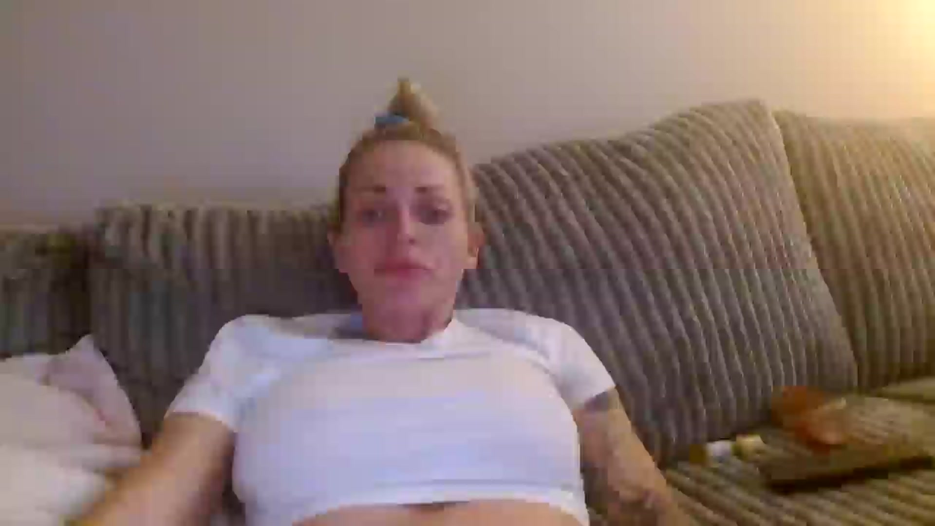 Gallery image thumbnail from Peachesacream's myfreecams stream on, 12/16/2024, 09:05 image 18 of 20