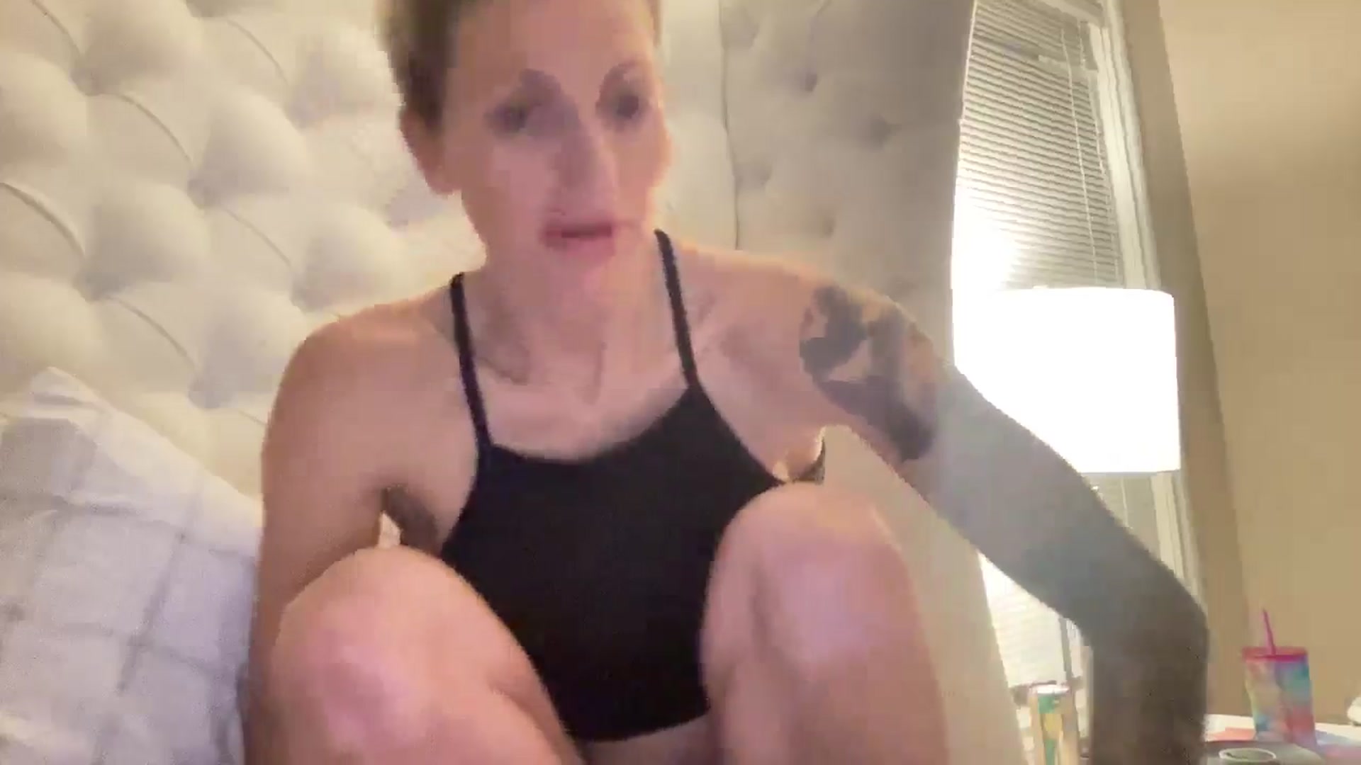 Gallery image thumbnail from Peachesacream's myfreecams stream on, 12/30/2024, 08:31 image 6 of 20