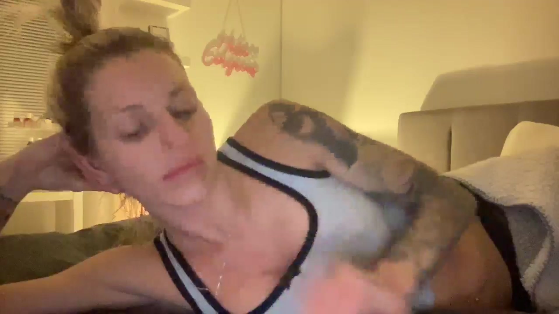 Gallery image thumbnail from Peachesacream's myfreecams stream on, 01/03/2025, 09:10 image 9 of 20